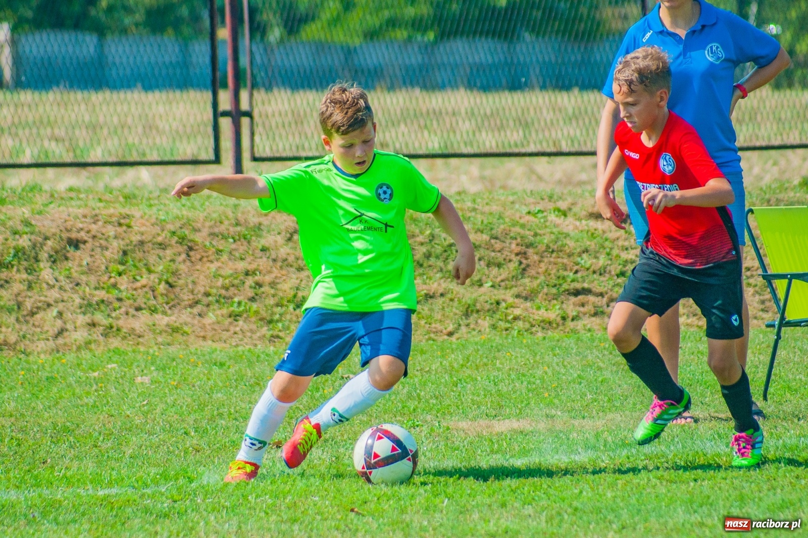Zdjęcie w galerii na portalu naszraciborz.pl: Piłkarskie zmagania Kids Challenge 2019 w Zawadzie Książęcej [FOTO i WIDEO] wiadomości z regionu