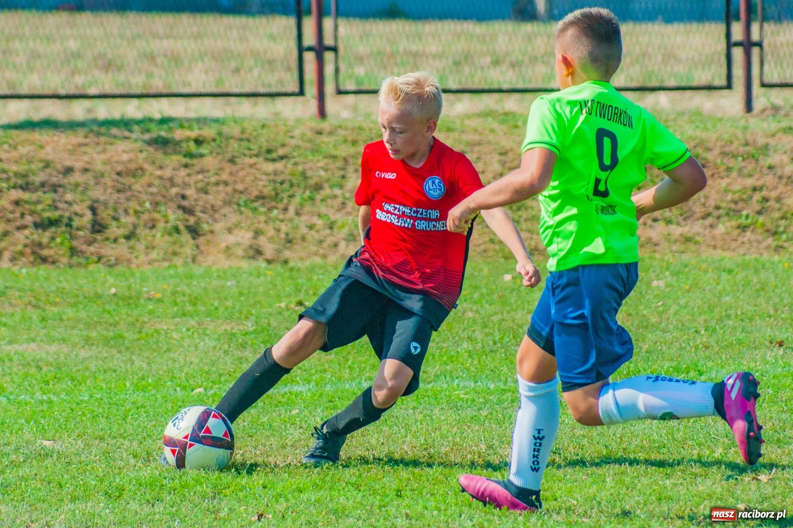 Zdjęcie w galerii na portalu naszraciborz.pl: Piłkarskie zmagania Kids Challenge 2019 w Zawadzie Książęcej [FOTO i WIDEO] wiadomości z regionu
