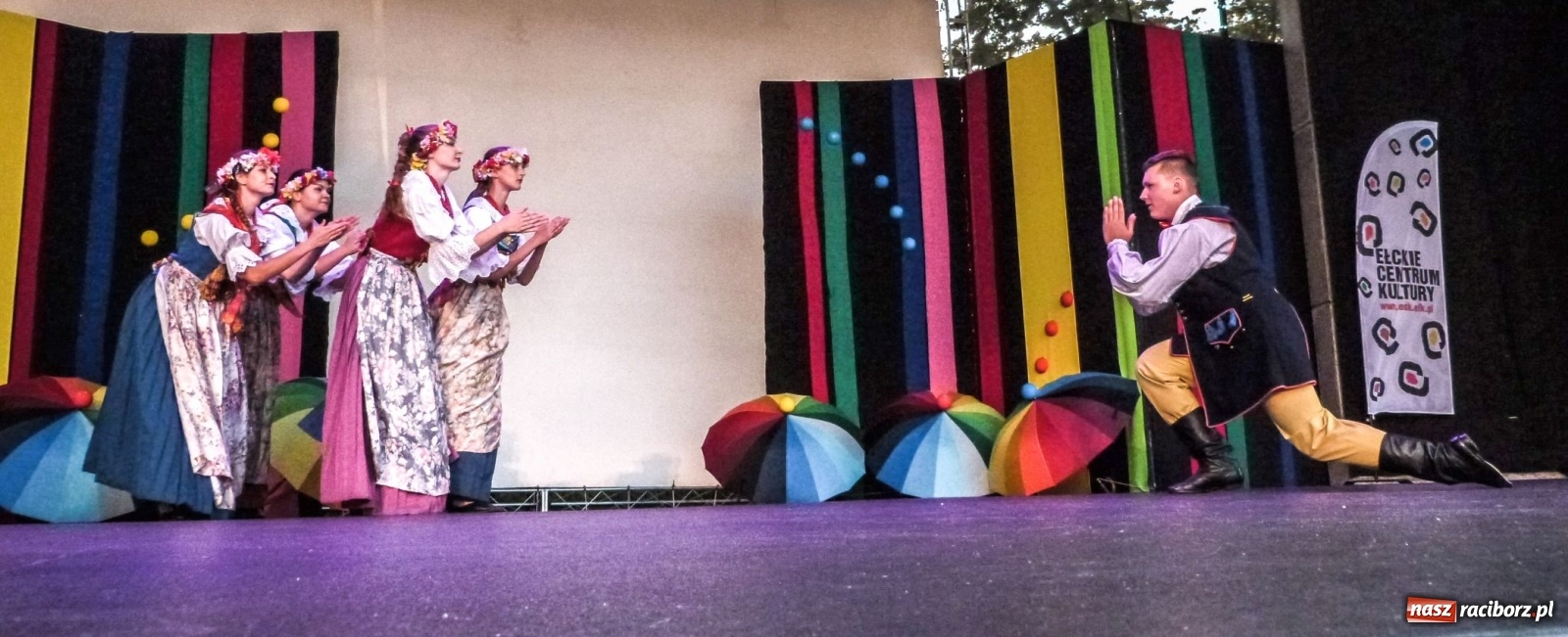 Zdjęcie w galerii na portalu naszraciborz.pl: Mazurskie figle. Strzecha laureatem!  wiadomości z regionu