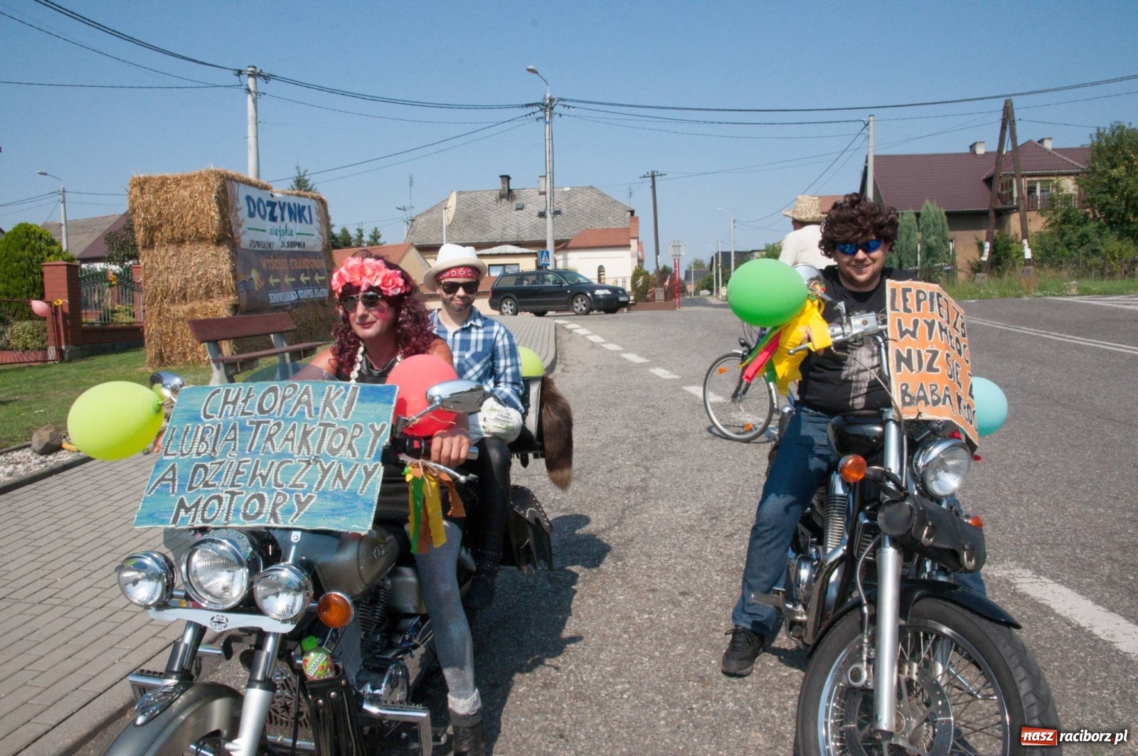Zdjęcie w galerii na portalu naszraciborz.pl: Dożynki w Krowiarkach z Dionizosem i jego świtą [FOTO i WIDEO]  wiadomości z regionu