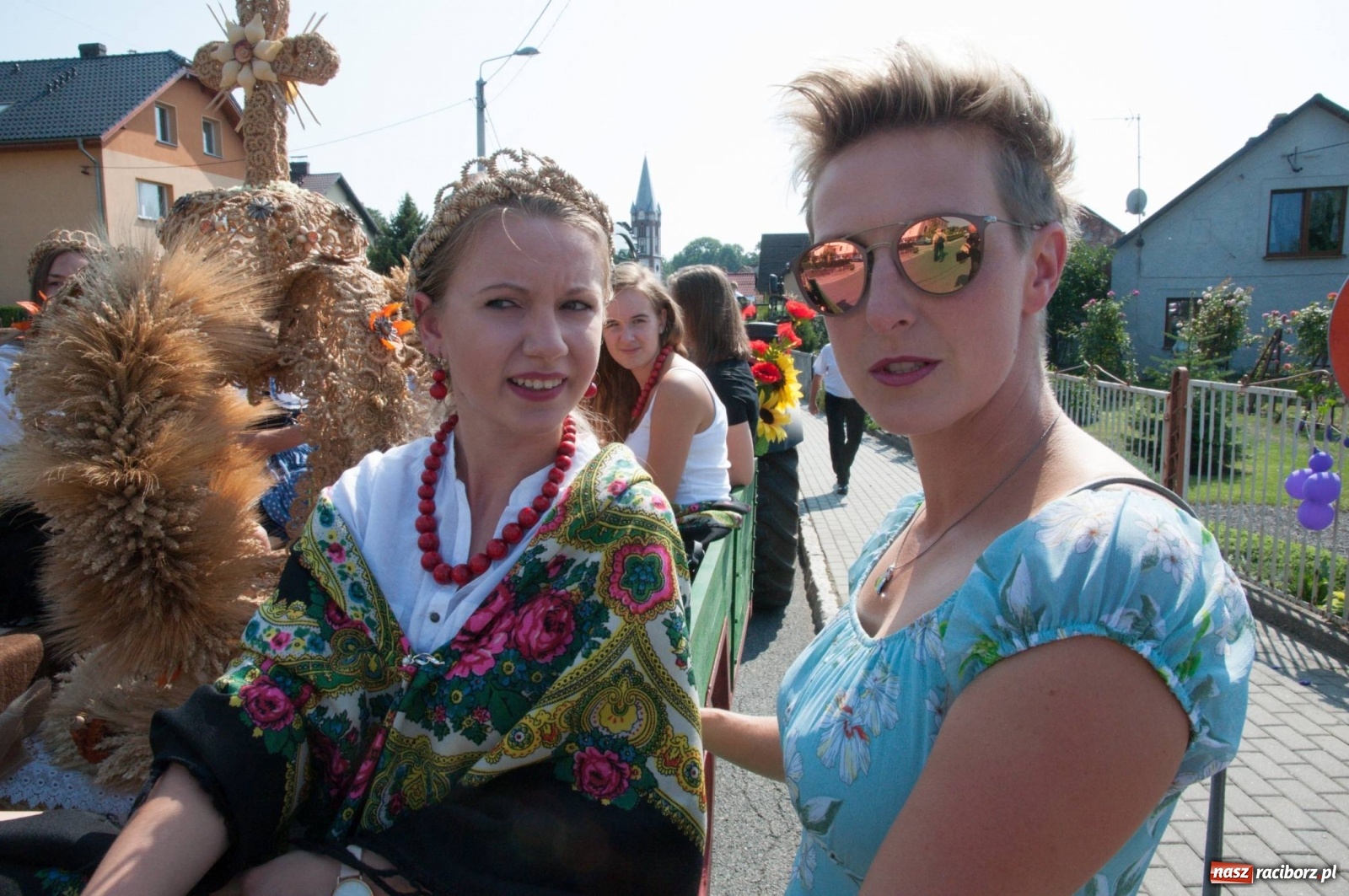 Zdjęcie w galerii na portalu naszraciborz.pl: Dożynki w Krowiarkach z Dionizosem i jego świtą [FOTO i WIDEO]  wiadomości z regionu