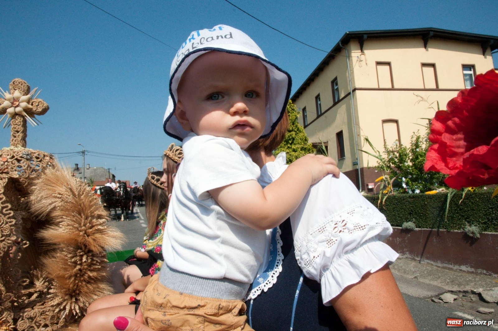 Zdjęcie w galerii na portalu naszraciborz.pl: Dożynki w Krowiarkach z Dionizosem i jego świtą [FOTO i WIDEO]  wiadomości z regionu