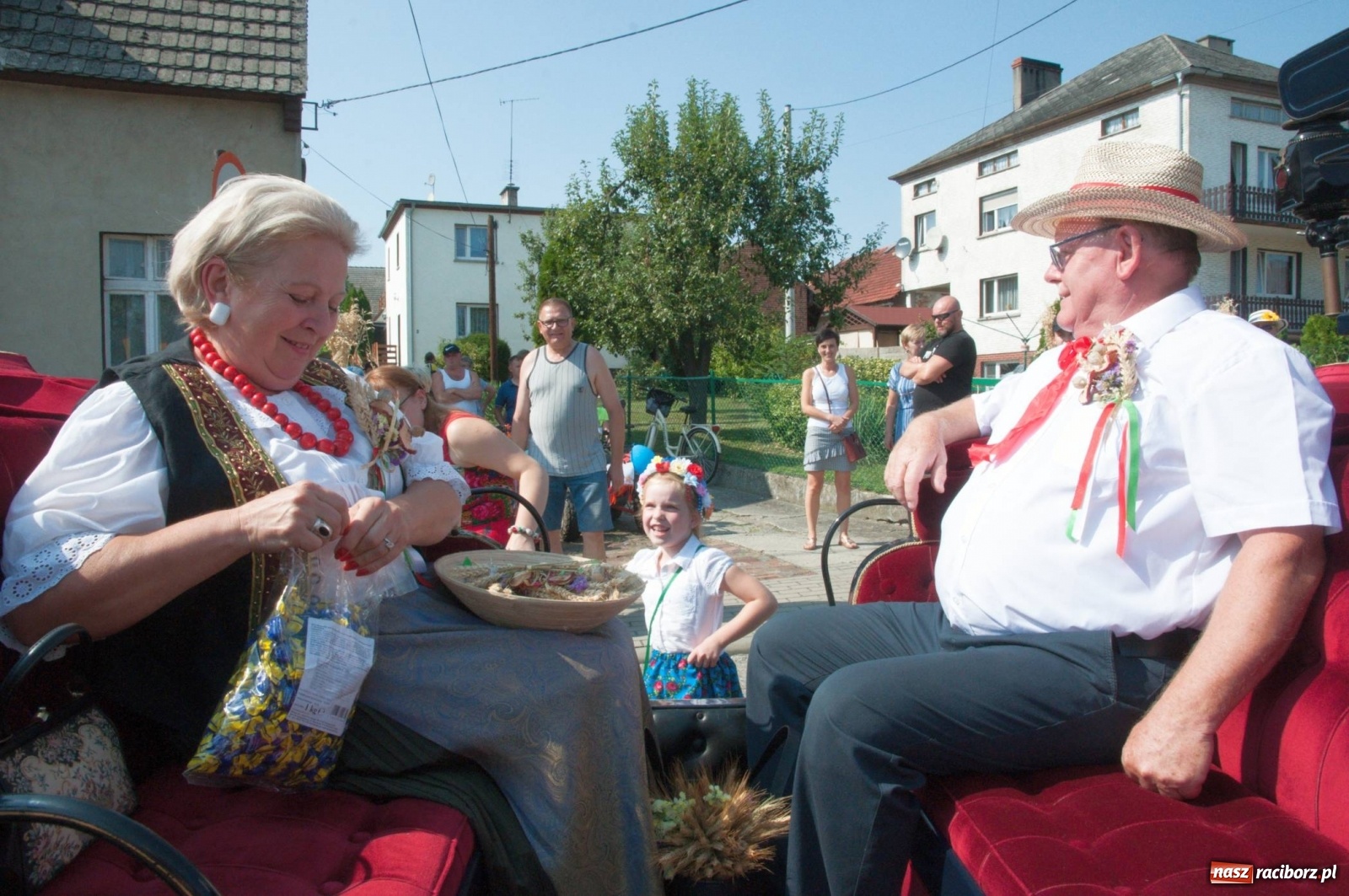 Zdjęcie w galerii na portalu naszraciborz.pl: Dożynki w Krowiarkach z Dionizosem i jego świtą [FOTO i WIDEO]  wiadomości z regionu