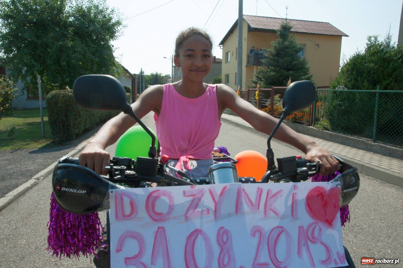 Zdjęcie w galerii na portalu naszraciborz.pl: Dożynki w Krowiarkach z Dionizosem i jego świtą [FOTO i WIDEO]  wiadomości z regionu