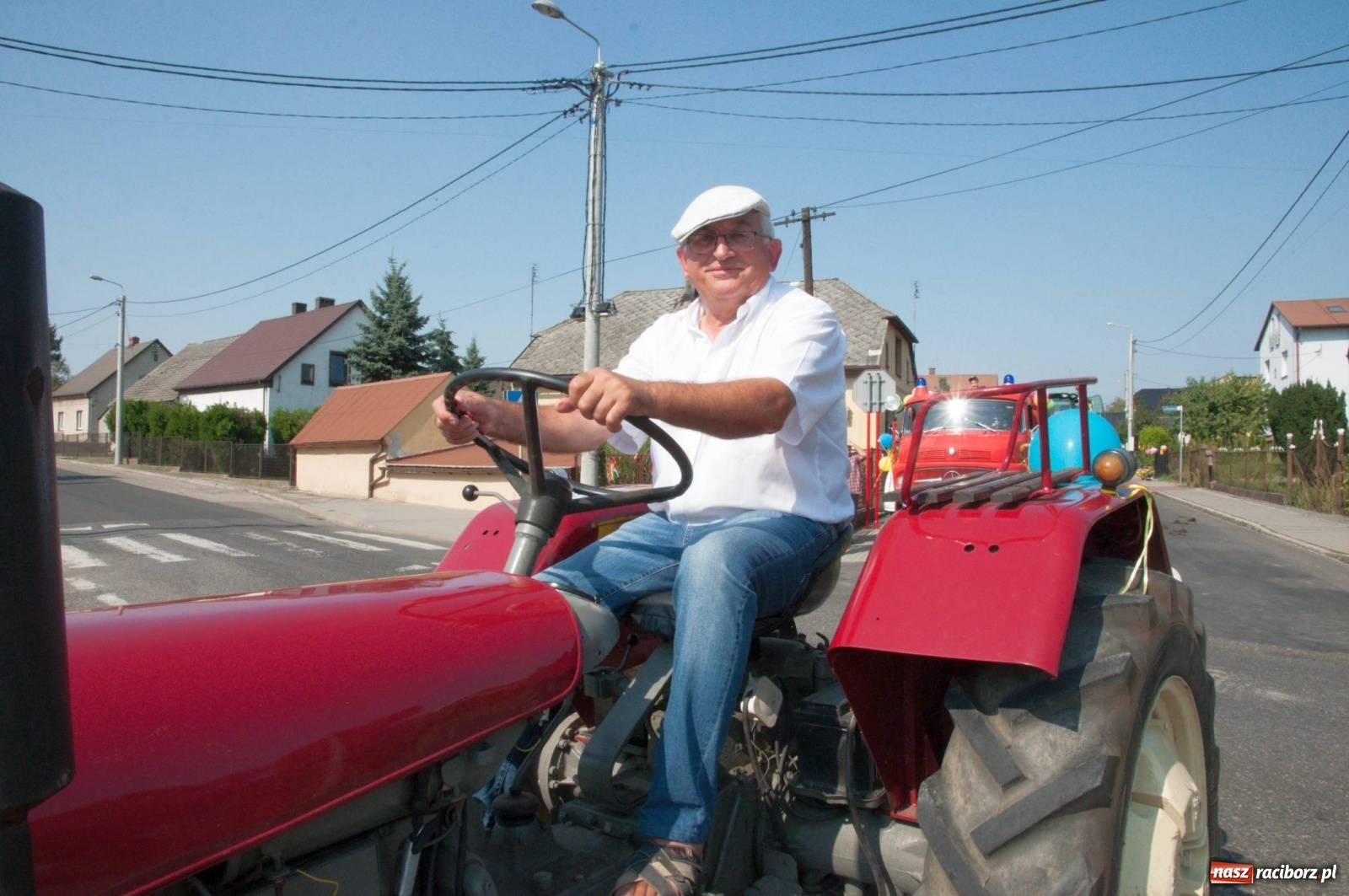 Zdjęcie w galerii na portalu naszraciborz.pl: Dożynki w Krowiarkach z Dionizosem i jego świtą [FOTO i WIDEO]  wiadomości z regionu