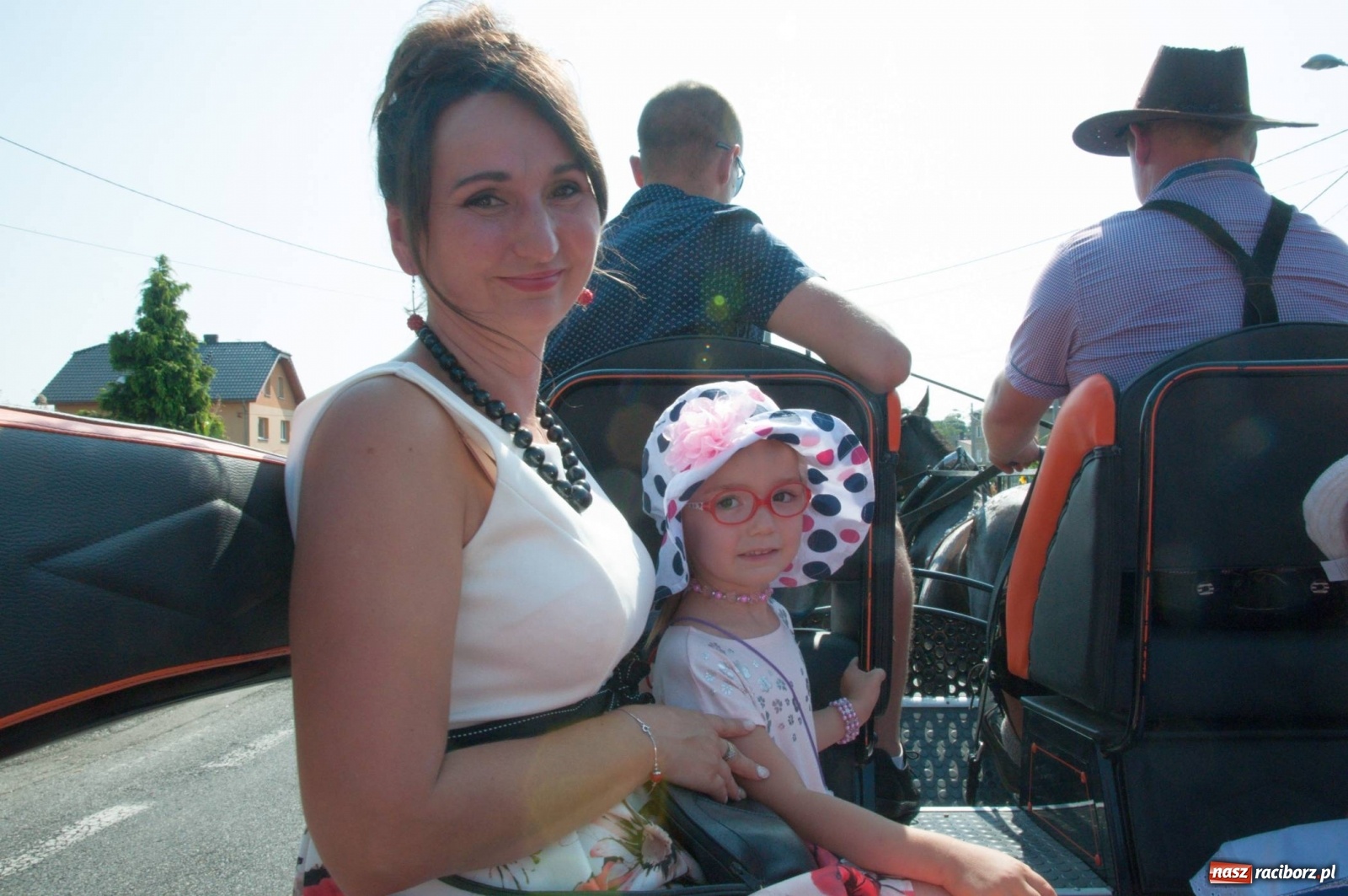 Zdjęcie w galerii na portalu naszraciborz.pl: Dożynki w Krowiarkach z Dionizosem i jego świtą [FOTO i WIDEO]  wiadomości z regionu