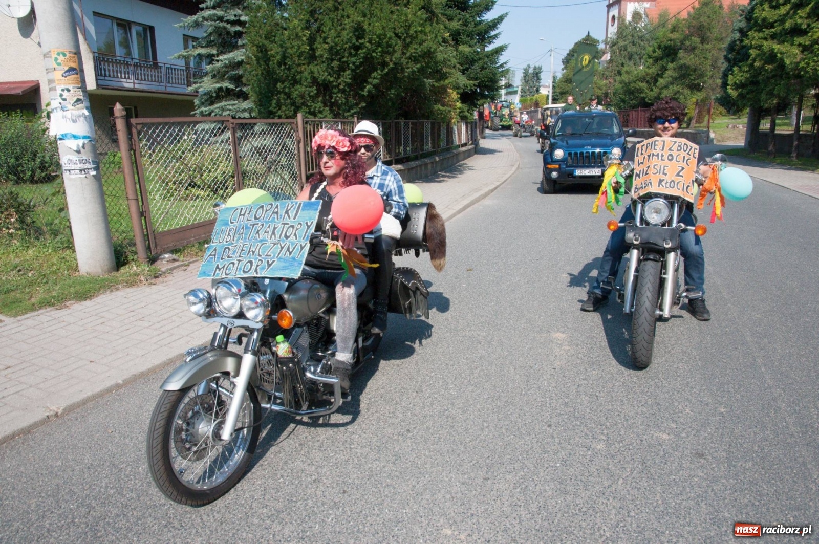 Zdjęcie w galerii na portalu naszraciborz.pl: Dożynki w Krowiarkach z Dionizosem i jego świtą [FOTO i WIDEO]  wiadomości z regionu