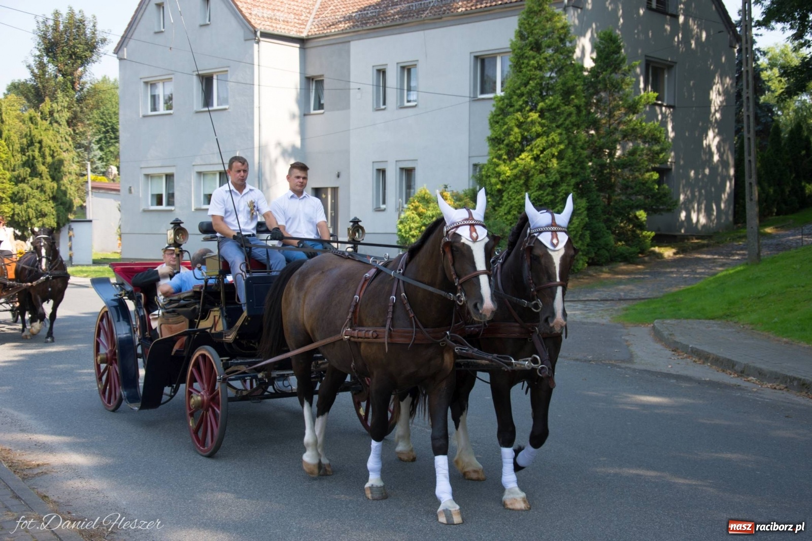 Zdjęcie w galerii na portalu naszraciborz.pl: Dożynki w Krowiarkach z Dionizosem i jego świtą [FOTO i WIDEO]  wiadomości z regionu