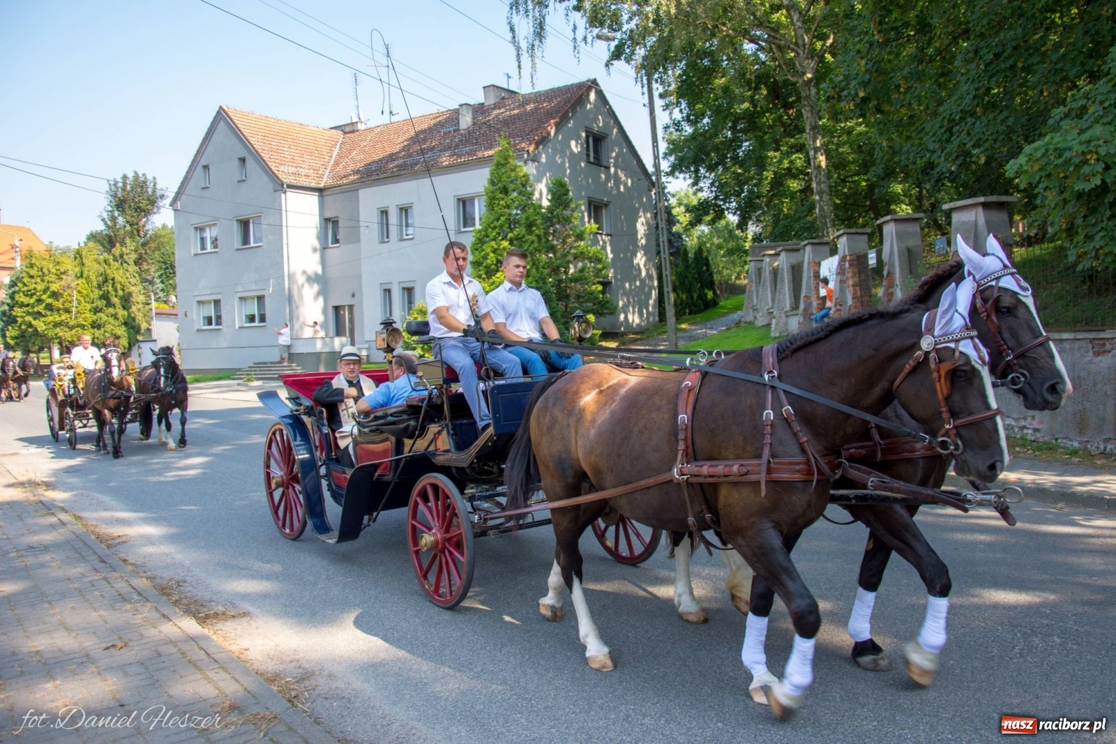 Zdjęcie w galerii na portalu naszraciborz.pl: Dożynki w Krowiarkach z Dionizosem i jego świtą [FOTO i WIDEO]  wiadomości z regionu