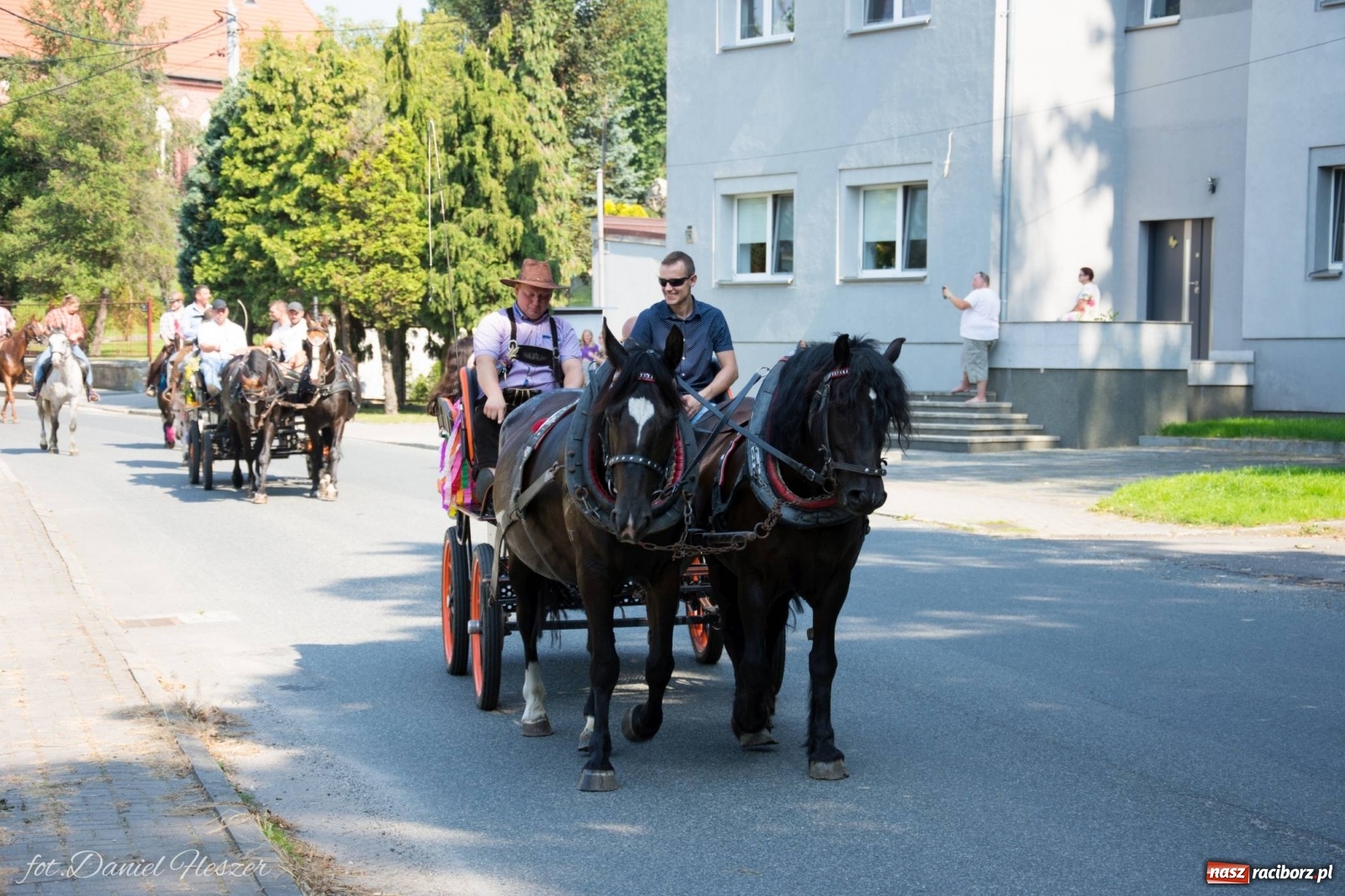 Zdjęcie w galerii na portalu naszraciborz.pl: Dożynki w Krowiarkach z Dionizosem i jego świtą [FOTO i WIDEO]  wiadomości z regionu