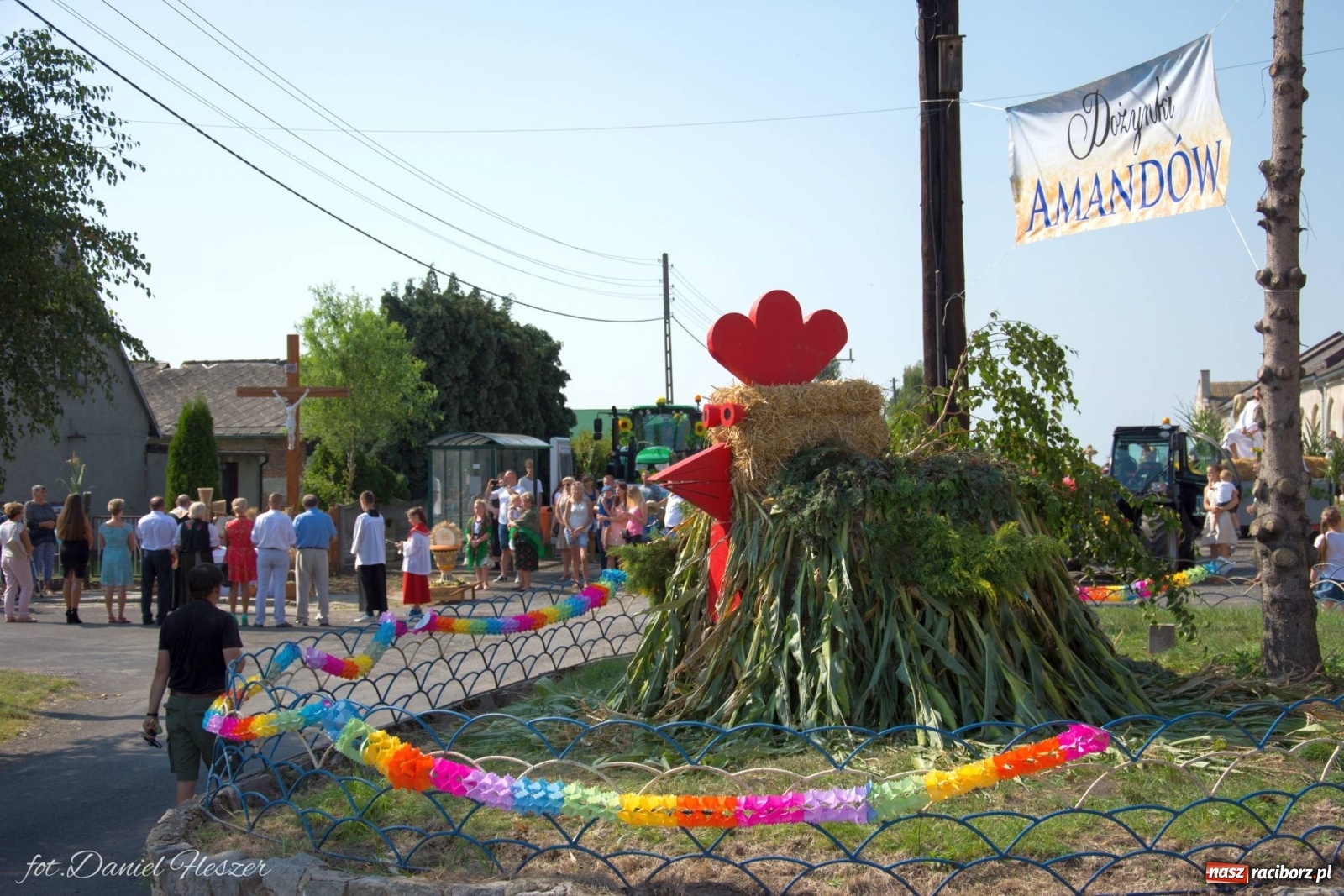 Zdjęcie w galerii na portalu naszraciborz.pl: Dożynki w Krowiarkach z Dionizosem i jego świtą [FOTO i WIDEO]  wiadomości z regionu