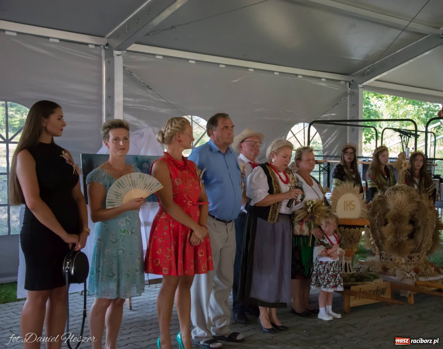 Zdjęcie w galerii na portalu naszraciborz.pl: Dożynki w Krowiarkach z Dionizosem i jego świtą [FOTO i WIDEO]  wiadomości z regionu