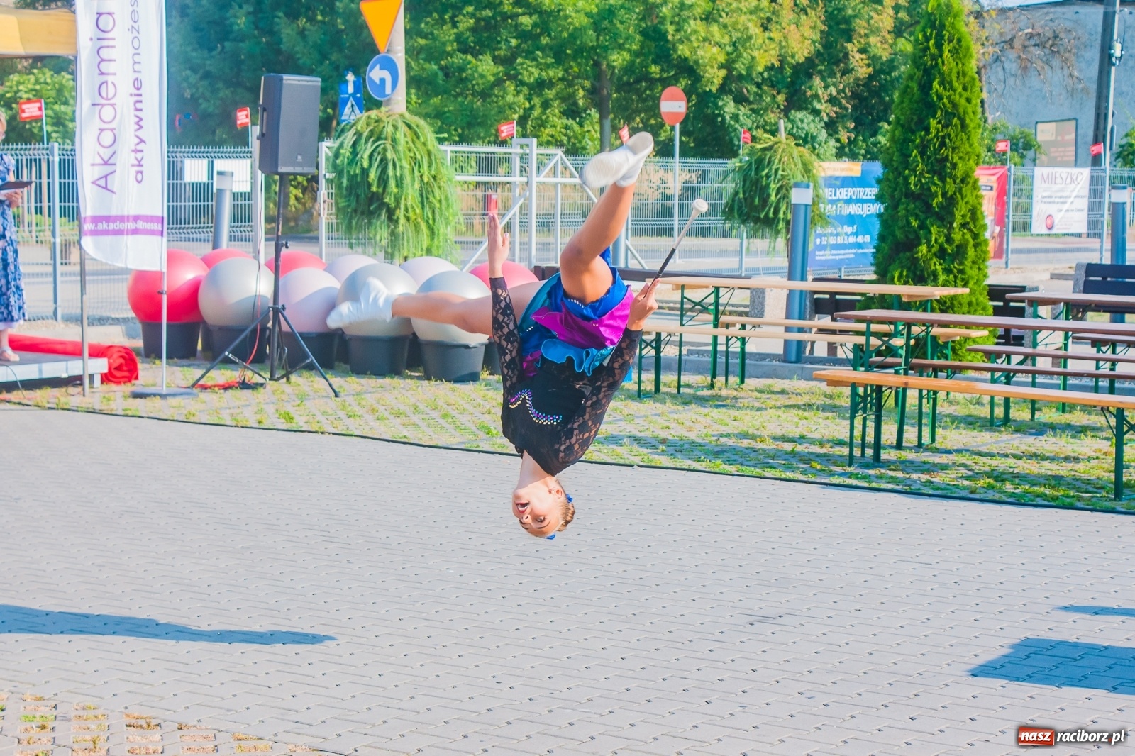 Zdjęcie w galerii na portalu naszraciborz.pl: Charytatywna rozgrzewka przed półmaratonem, czyli V Fitness dla Zdrowia [FOTO i WIDEO] wiadomości z regionu