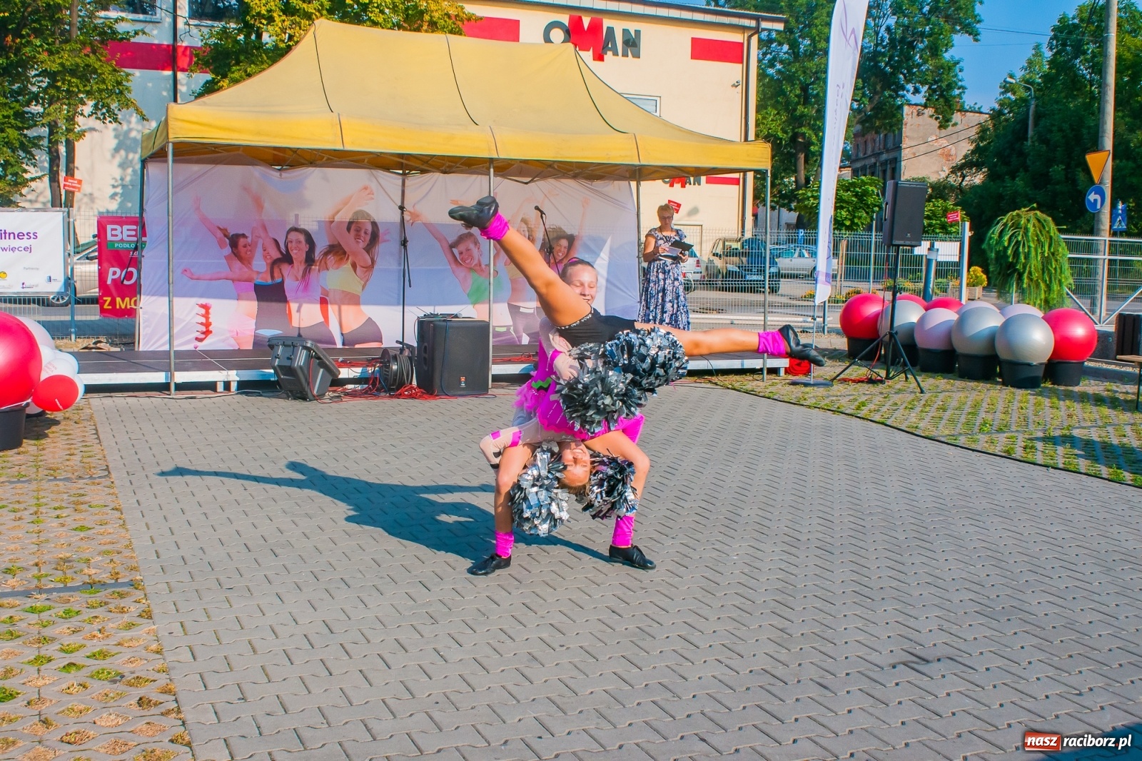 Zdjęcie w galerii na portalu naszraciborz.pl: Charytatywna rozgrzewka przed półmaratonem, czyli V Fitness dla Zdrowia [FOTO i WIDEO] wiadomości z regionu