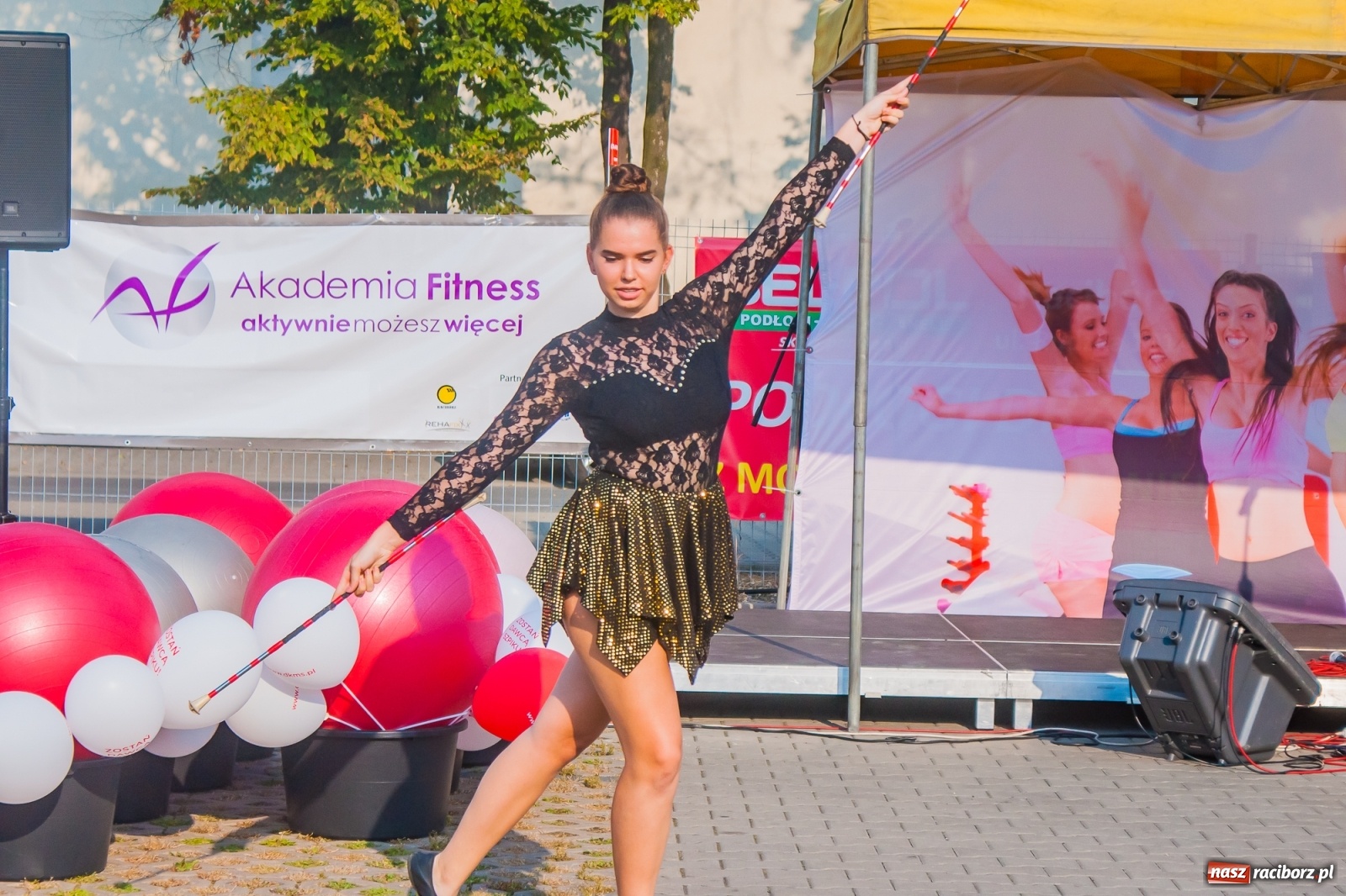 Zdjęcie w galerii na portalu naszraciborz.pl: Charytatywna rozgrzewka przed półmaratonem, czyli V Fitness dla Zdrowia [FOTO i WIDEO] wiadomości z regionu