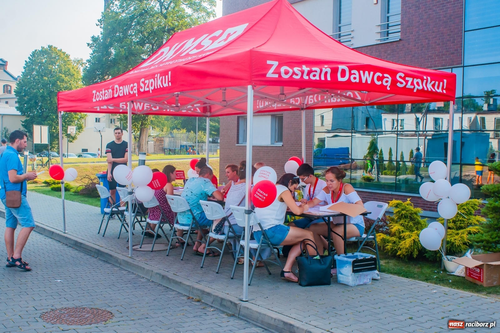 Zdjęcie w galerii na portalu naszraciborz.pl: Charytatywna rozgrzewka przed półmaratonem, czyli V Fitness dla Zdrowia [FOTO i WIDEO] wiadomości z regionu