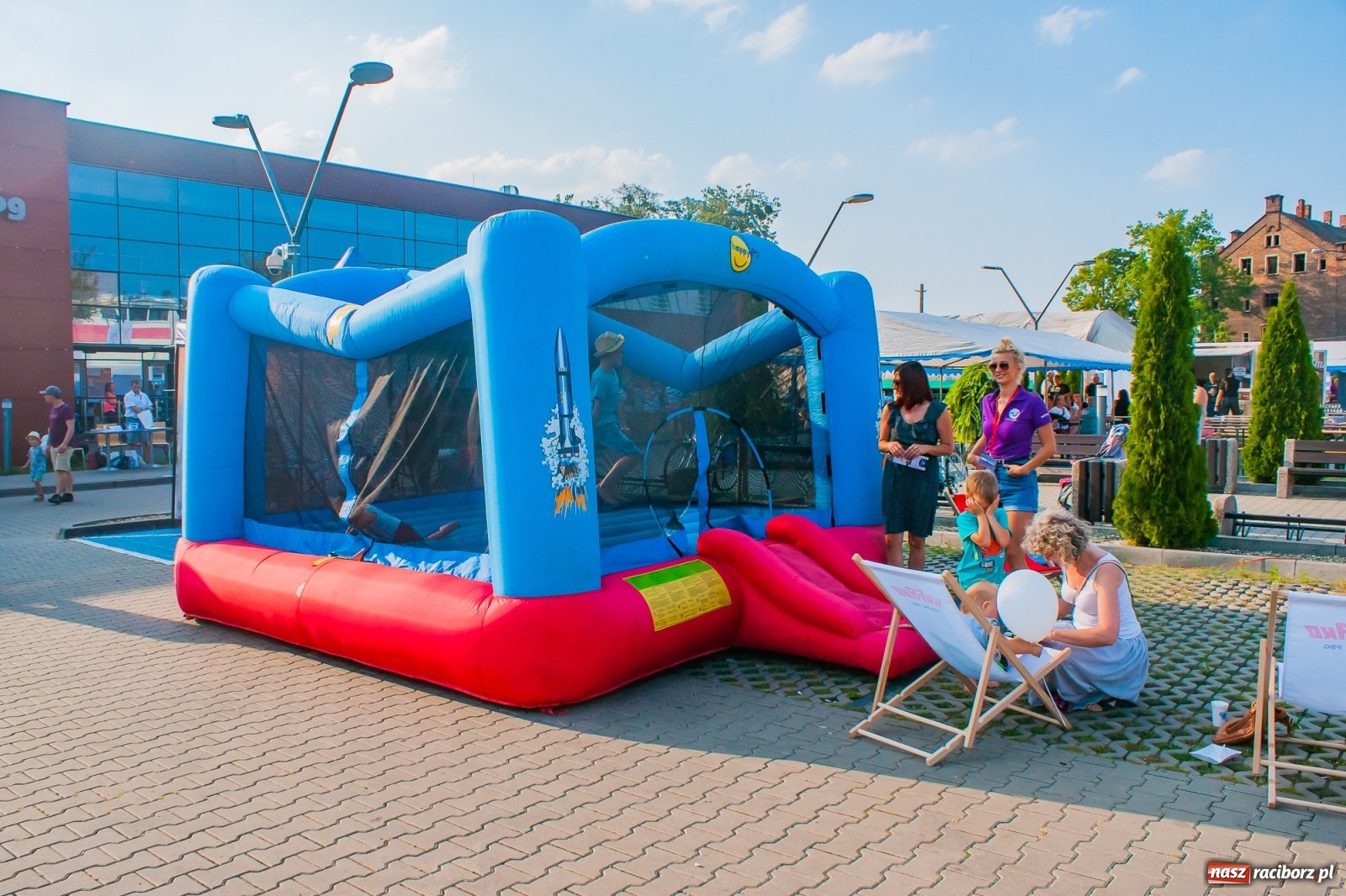 Zdjęcie w galerii na portalu naszraciborz.pl: Charytatywna rozgrzewka przed półmaratonem, czyli V Fitness dla Zdrowia [FOTO i WIDEO] wiadomości z regionu