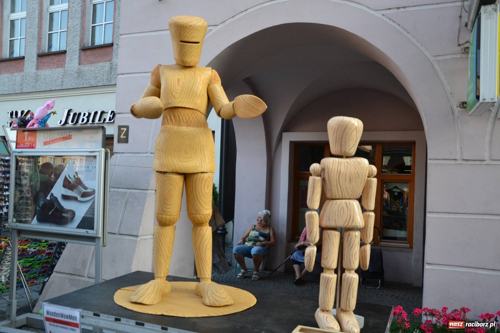 Zdjęcie w galerii na portalu naszraciborz.pl: The Light Parade na finał FRU 2019 [FOTO i WIDEO] wiadomości z regionu