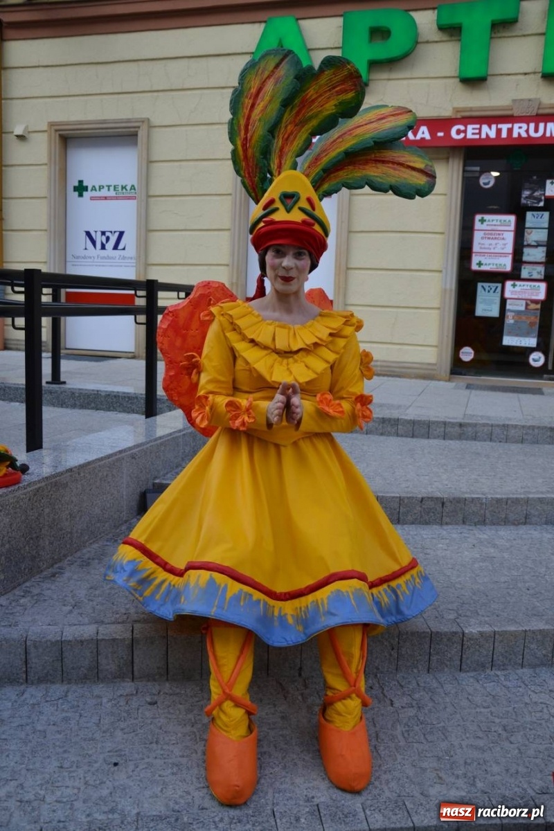 Zdjęcie w galerii na portalu naszraciborz.pl: The Light Parade na finał FRU 2019 [FOTO i WIDEO] wiadomości z regionu