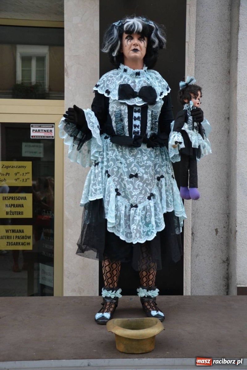 Zdjęcie w galerii na portalu naszraciborz.pl: The Light Parade na finał FRU 2019 [FOTO i WIDEO] wiadomości z regionu