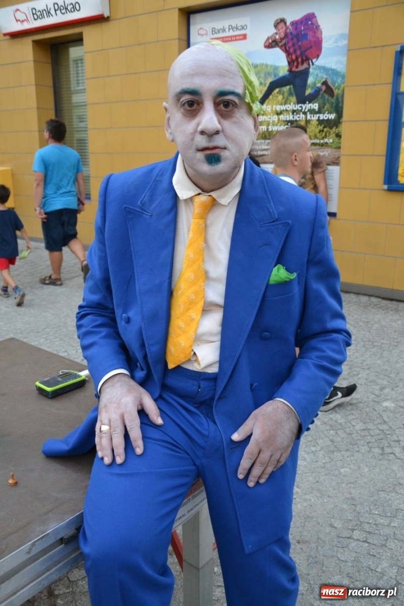 Zdjęcie w galerii na portalu naszraciborz.pl: The Light Parade na finał FRU 2019 [FOTO i WIDEO] wiadomości z regionu