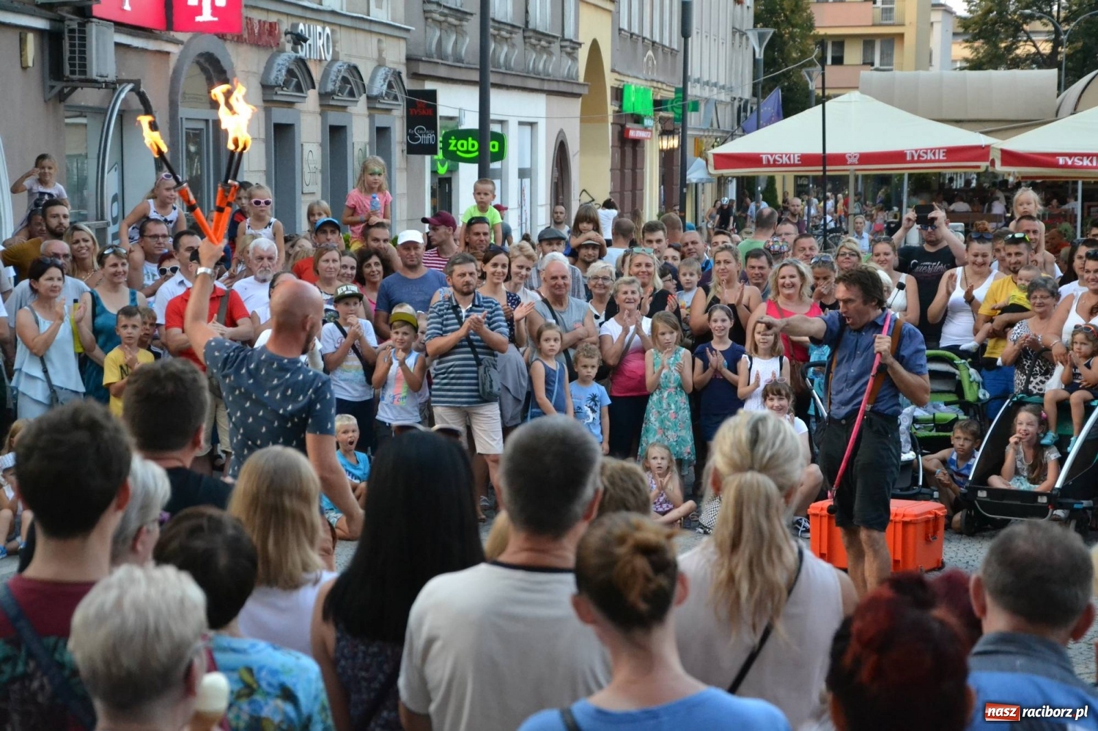 Zdjęcie w galerii na portalu naszraciborz.pl: The Light Parade na finał FRU 2019 [FOTO i WIDEO] wiadomości z regionu