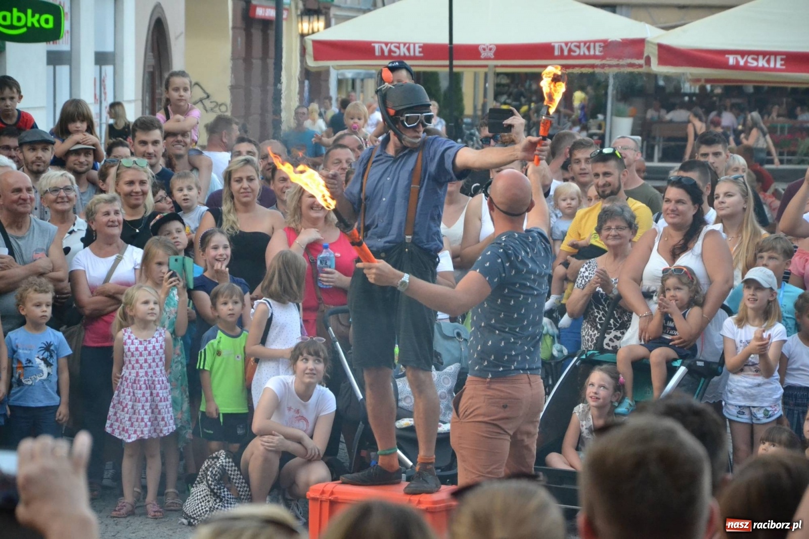 Zdjęcie w galerii na portalu naszraciborz.pl: The Light Parade na finał FRU 2019 [FOTO i WIDEO] wiadomości z regionu