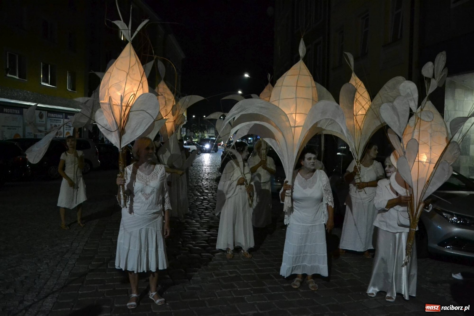 Zdjęcie w galerii na portalu naszraciborz.pl: The Light Parade na finał FRU 2019 [FOTO i WIDEO] wiadomości z regionu