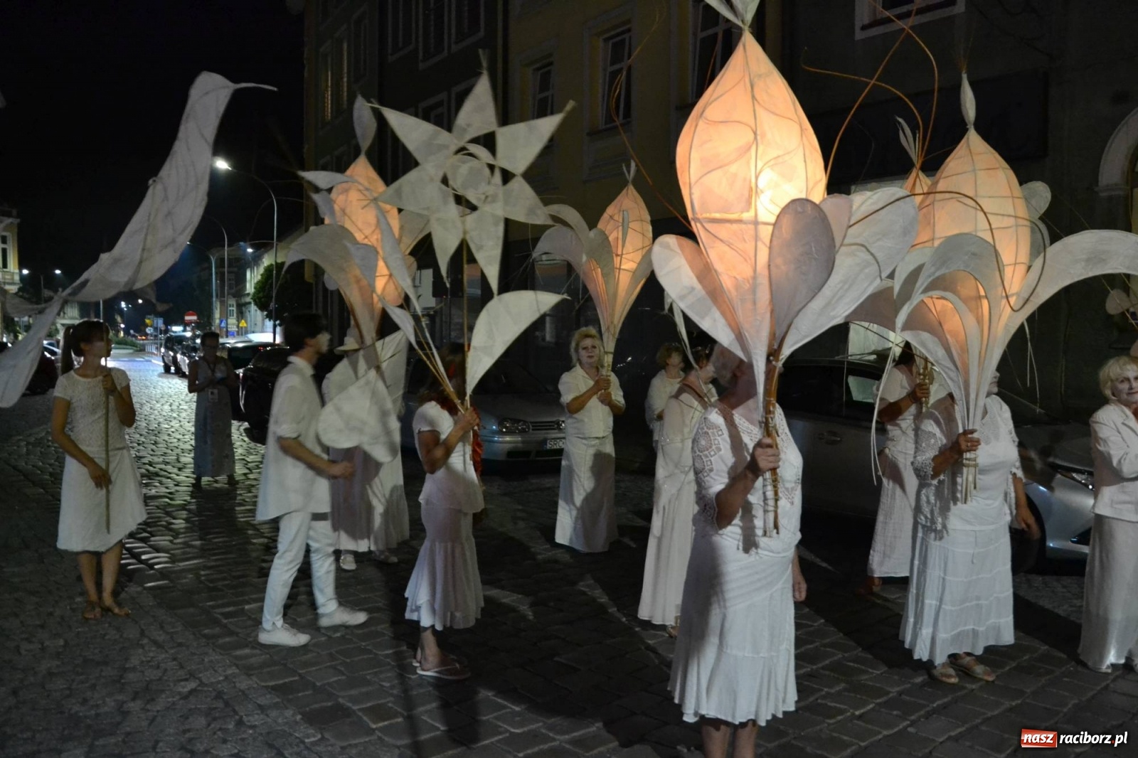 Zdjęcie w galerii na portalu naszraciborz.pl: The Light Parade na finał FRU 2019 [FOTO i WIDEO] wiadomości z regionu