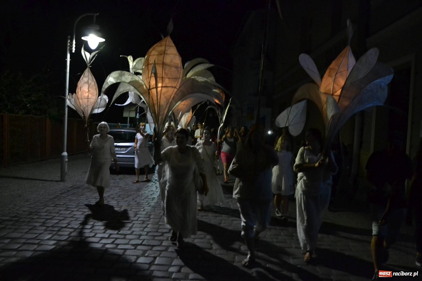Zdjęcie w galerii na portalu naszraciborz.pl: The Light Parade na finał FRU 2019 [FOTO i WIDEO] wiadomości z regionu