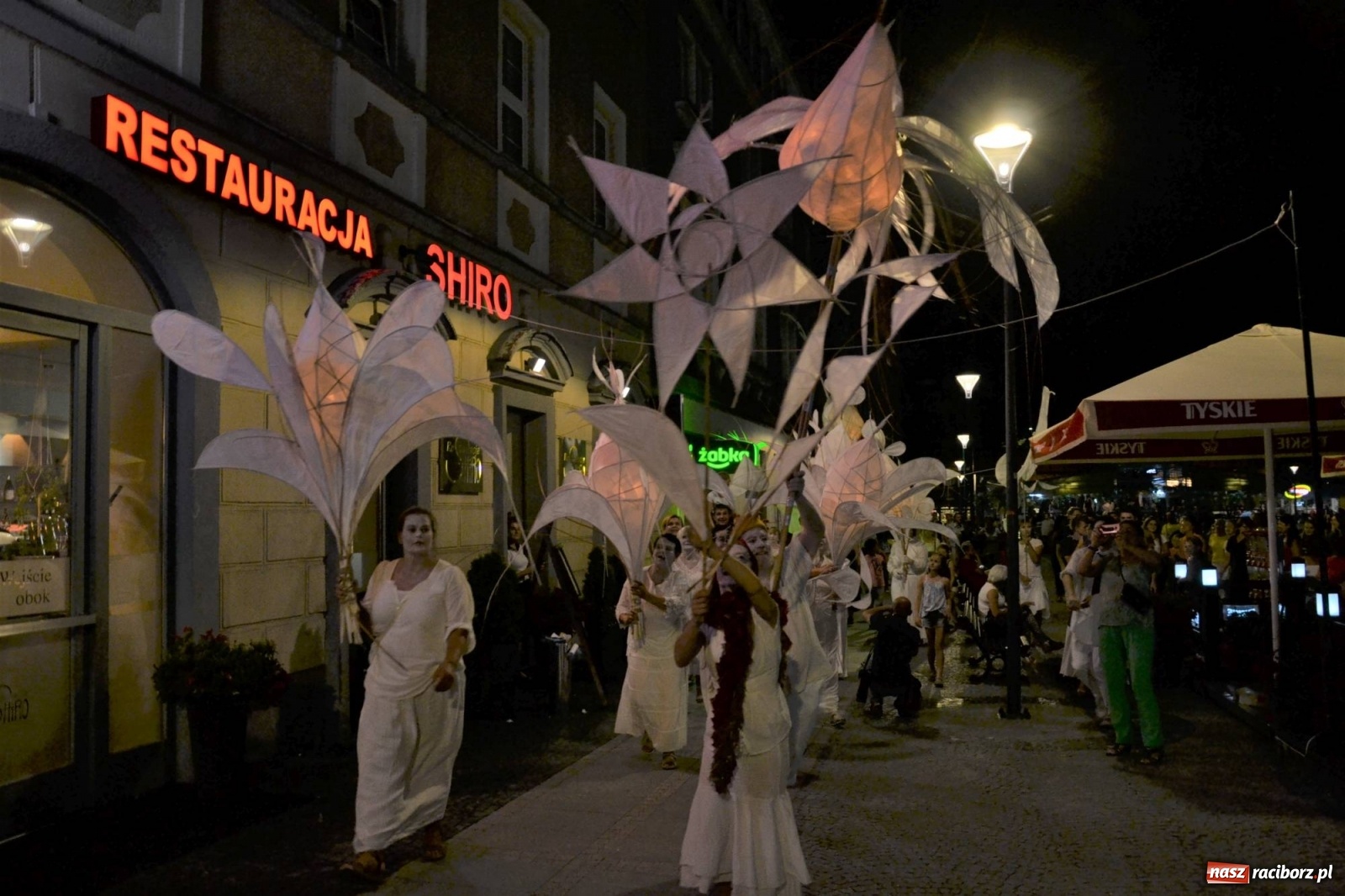 Zdjęcie w galerii na portalu naszraciborz.pl: The Light Parade na finał FRU 2019 [FOTO i WIDEO] wiadomości z regionu