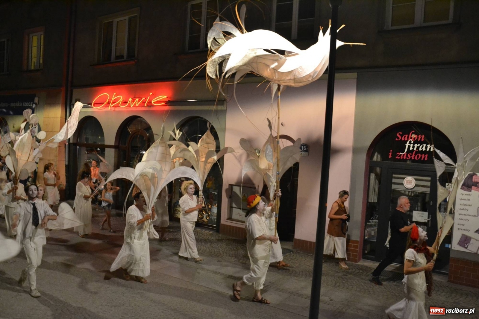 Zdjęcie w galerii na portalu naszraciborz.pl: The Light Parade na finał FRU 2019 [FOTO i WIDEO] wiadomości z regionu