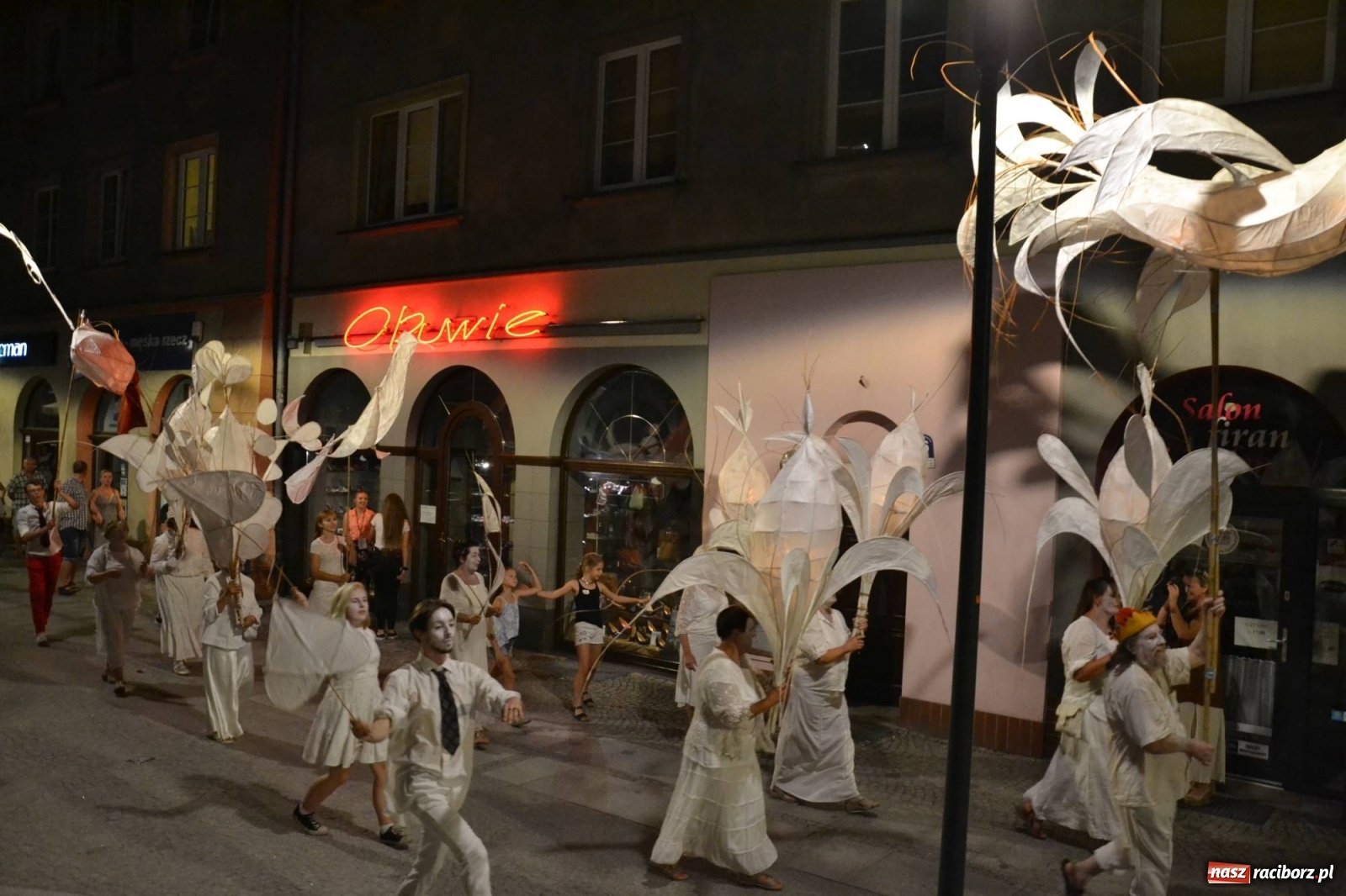 Zdjęcie w galerii na portalu naszraciborz.pl: The Light Parade na finał FRU 2019 [FOTO i WIDEO] wiadomości z regionu
