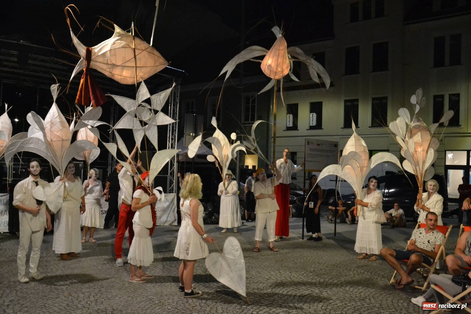 Zdjęcie w galerii na portalu naszraciborz.pl: The Light Parade na finał FRU 2019 [FOTO i WIDEO] wiadomości z regionu
