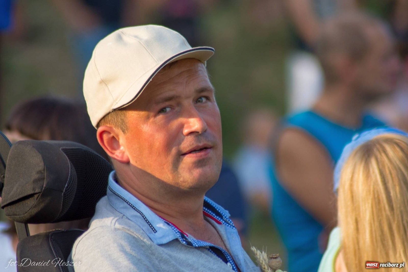 Zdjęcie w galerii na portalu naszraciborz.pl: Krowiarki 2019. Zmagania traktorów i dożynkowy korowód [FOTO z DRONA] wiadomości z regionu