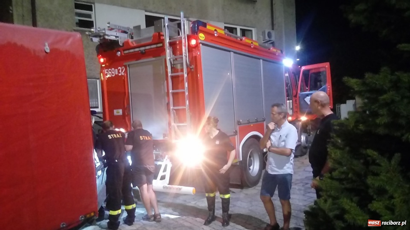 Zdjęcie w galerii na portalu naszraciborz.pl: Operacja Czajka. Raciborscy strażacy na odsiecz stolicy [FOTO i WIDEO] wiadomości z regionu