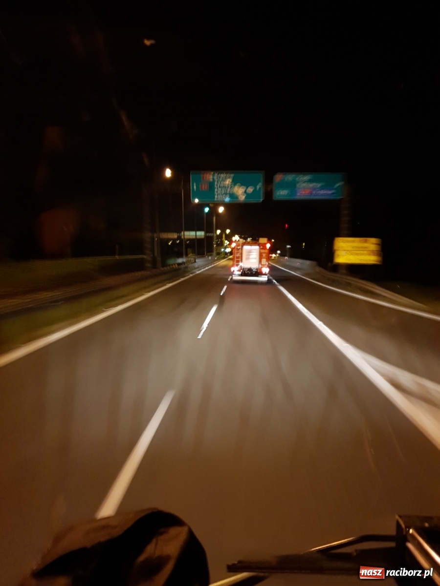 Zdjęcie w galerii na portalu naszraciborz.pl: Operacja Czajka. Raciborscy strażacy na odsiecz stolicy [FOTO i WIDEO] wiadomości z regionu