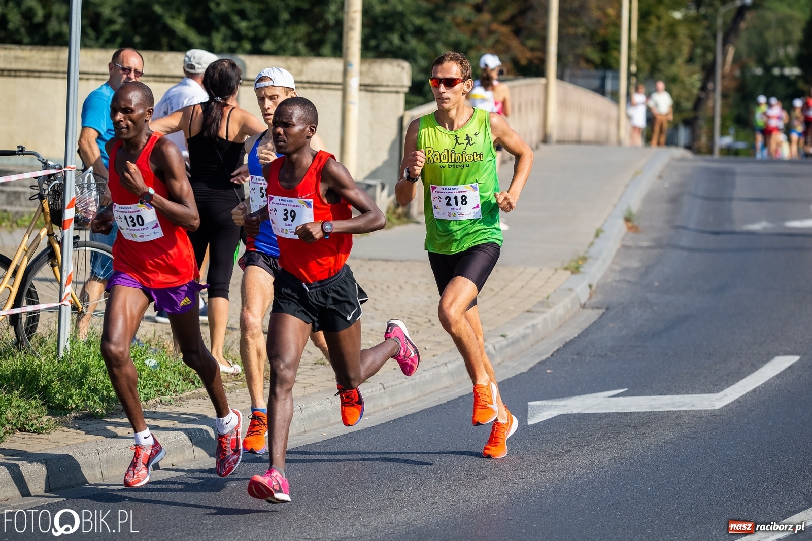 Zdjęcie w galerii na portalu naszraciborz.pl: Kenijczycy zdominowali Półmaraton Rafako [FOTO i WIDEO]  wiadomości z regionu