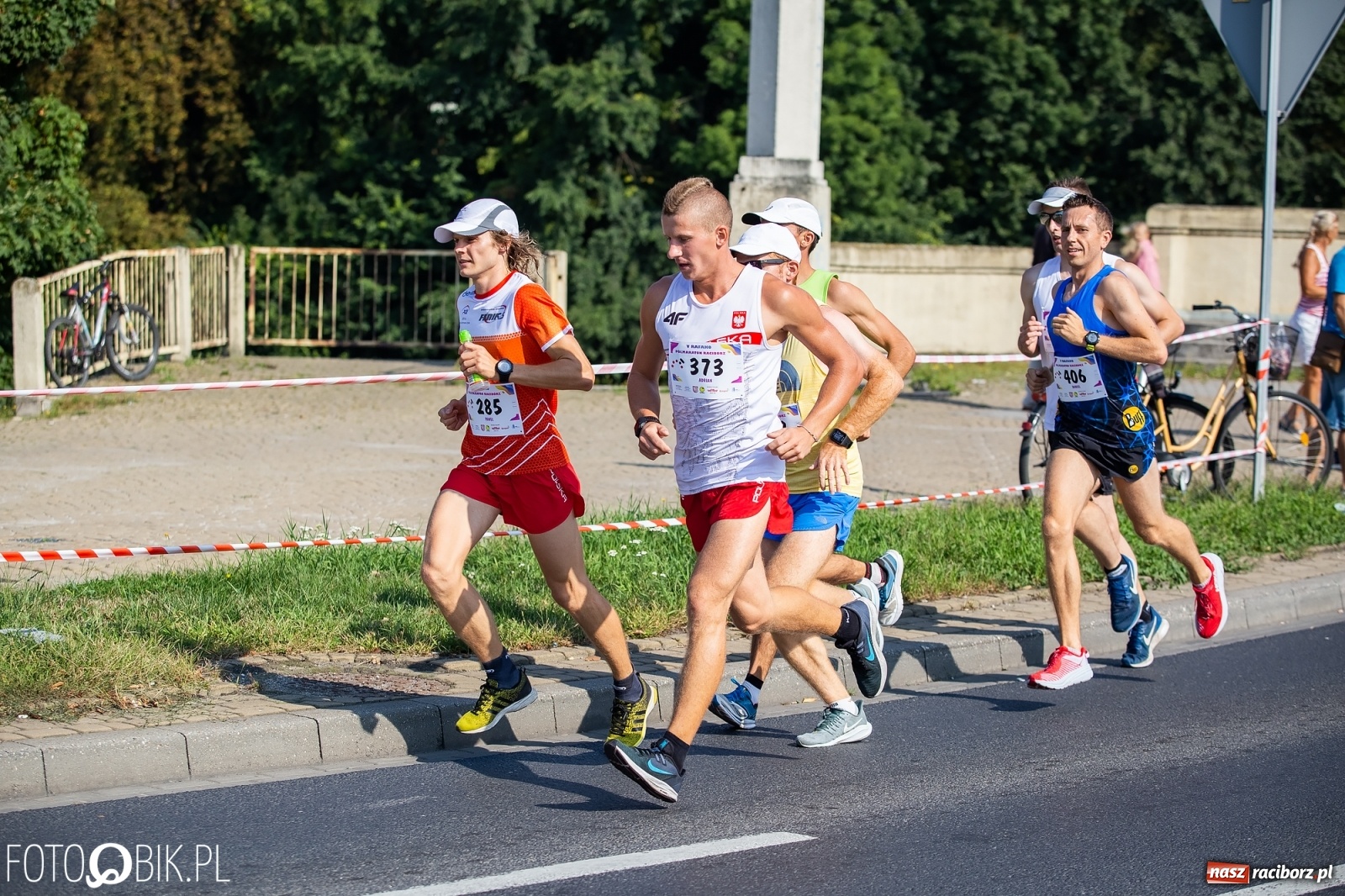 Zdjęcie w galerii na portalu naszraciborz.pl: Kenijczycy zdominowali Półmaraton Rafako [FOTO i WIDEO]  wiadomości z regionu
