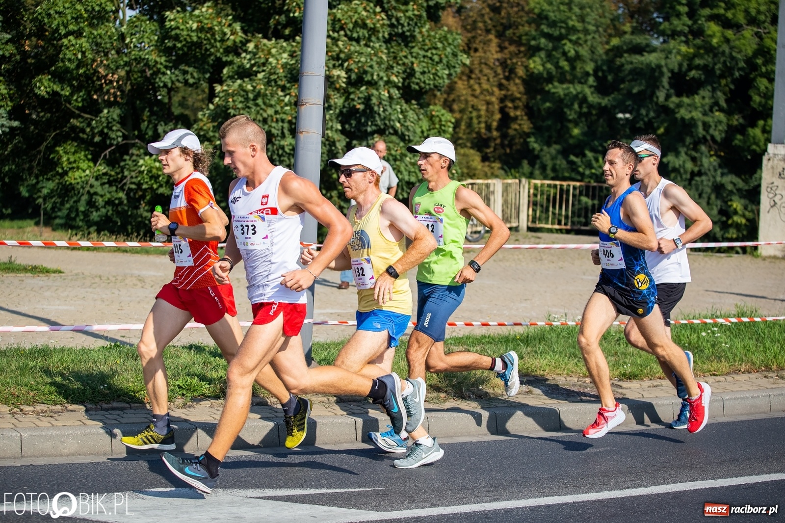 Zdjęcie w galerii na portalu naszraciborz.pl: Kenijczycy zdominowali Półmaraton Rafako [FOTO i WIDEO]  wiadomości z regionu