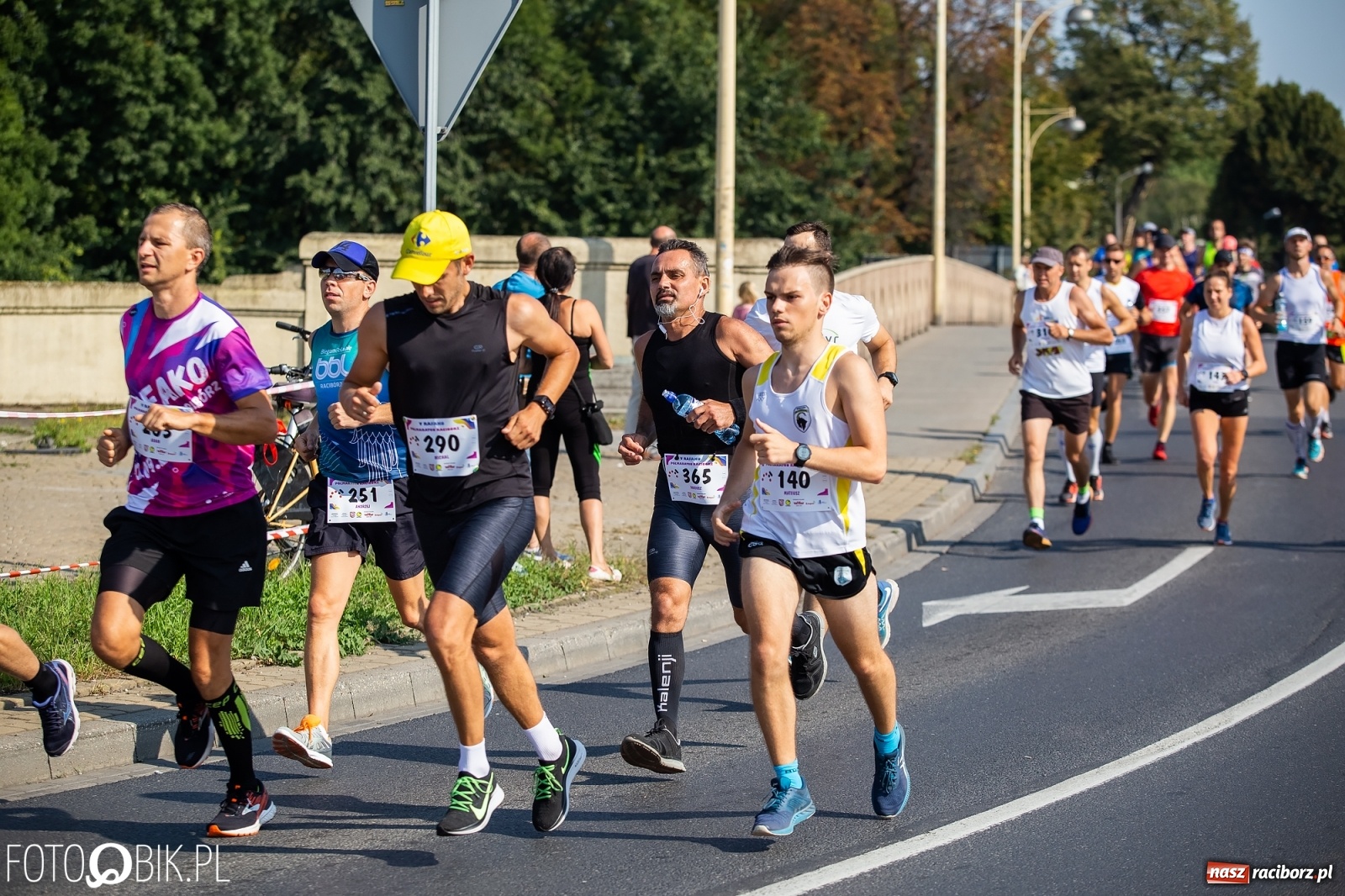 Zdjęcie w galerii na portalu naszraciborz.pl: Kenijczycy zdominowali Półmaraton Rafako [FOTO i WIDEO]  wiadomości z regionu