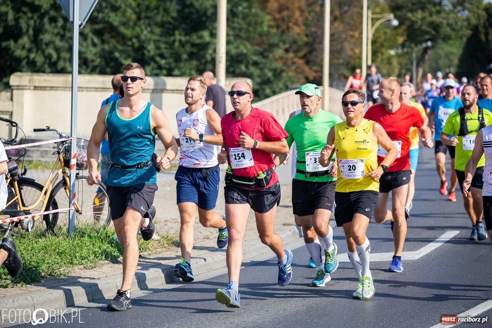 Zdjęcie w galerii na portalu naszraciborz.pl: Kenijczycy zdominowali Półmaraton Rafako [FOTO i WIDEO]  wiadomości z regionu