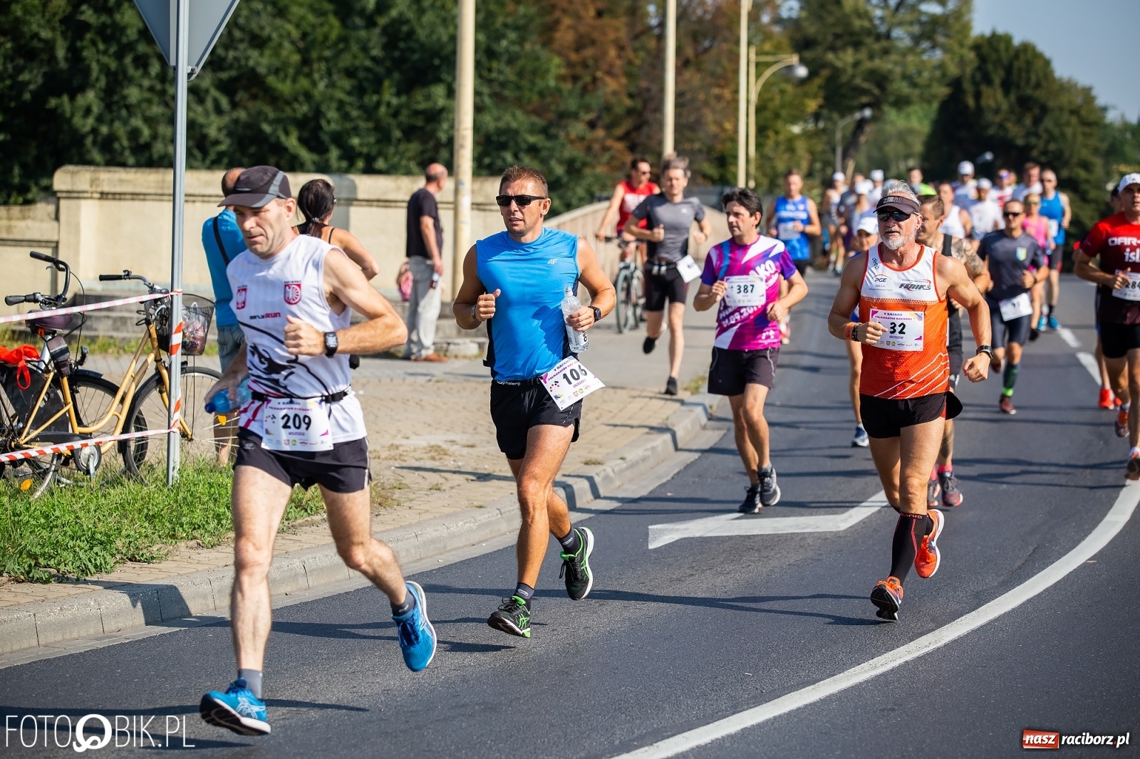 Zdjęcie w galerii na portalu naszraciborz.pl: Kenijczycy zdominowali Półmaraton Rafako [FOTO i WIDEO]  wiadomości z regionu