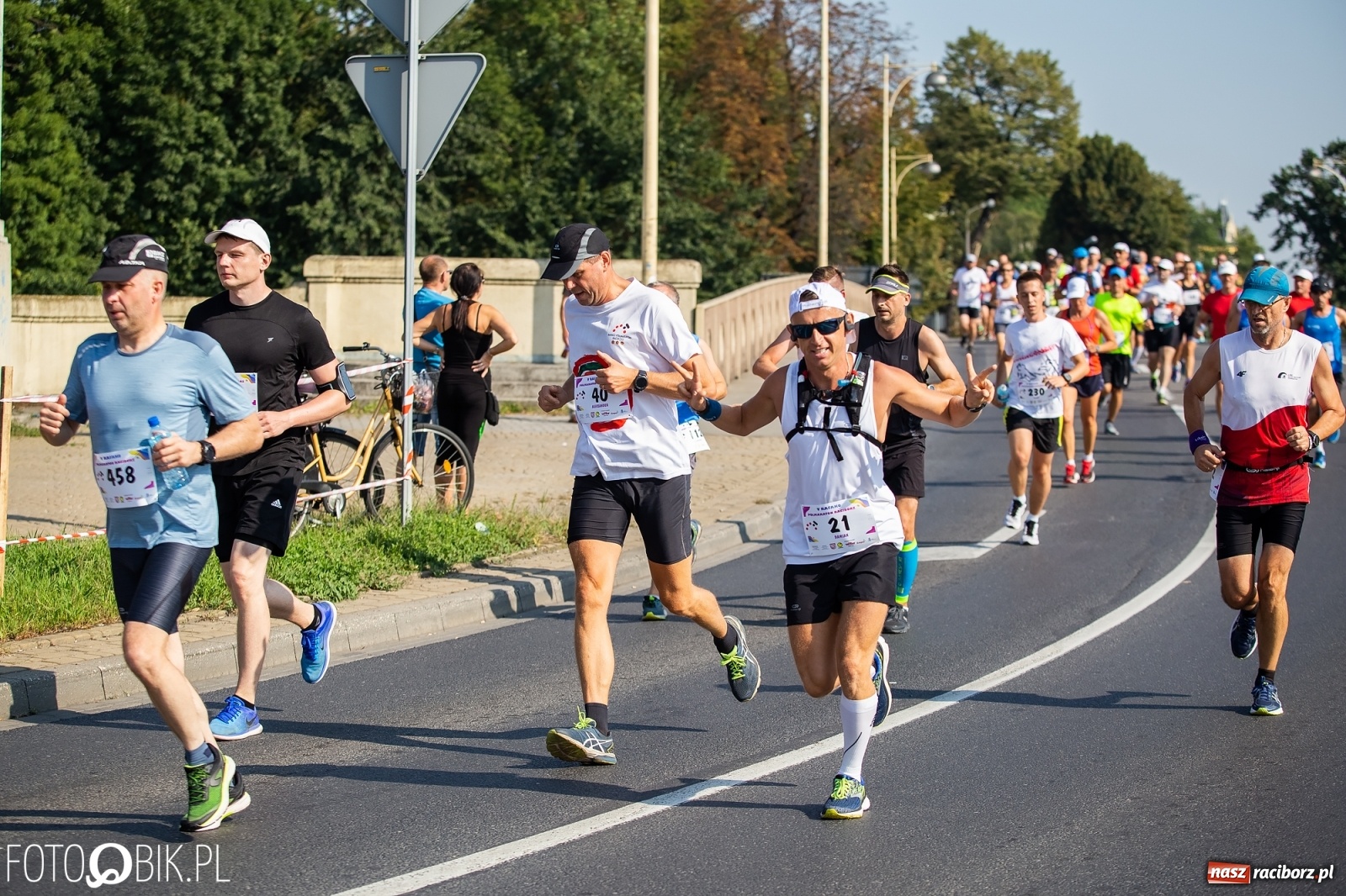 Zdjęcie w galerii na portalu naszraciborz.pl: Kenijczycy zdominowali Półmaraton Rafako [FOTO i WIDEO]  wiadomości z regionu