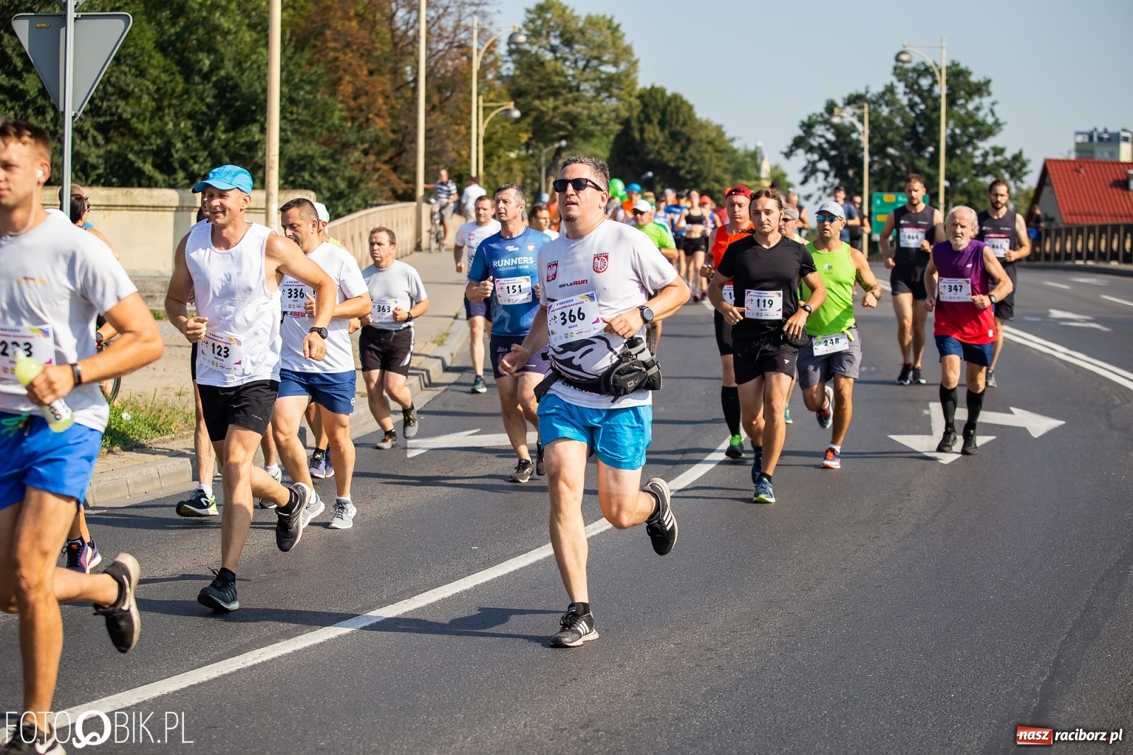 Zdjęcie w galerii na portalu naszraciborz.pl: Kenijczycy zdominowali Półmaraton Rafako [FOTO i WIDEO]  wiadomości z regionu