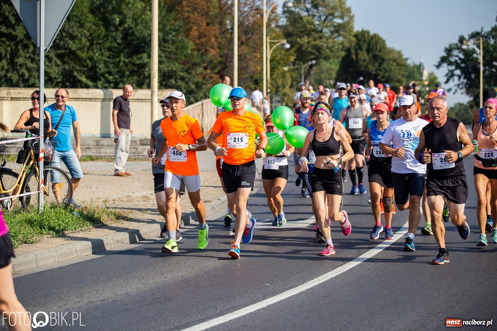 Zdjęcie w galerii na portalu naszraciborz.pl: Kenijczycy zdominowali Półmaraton Rafako [FOTO i WIDEO]  wiadomości z regionu