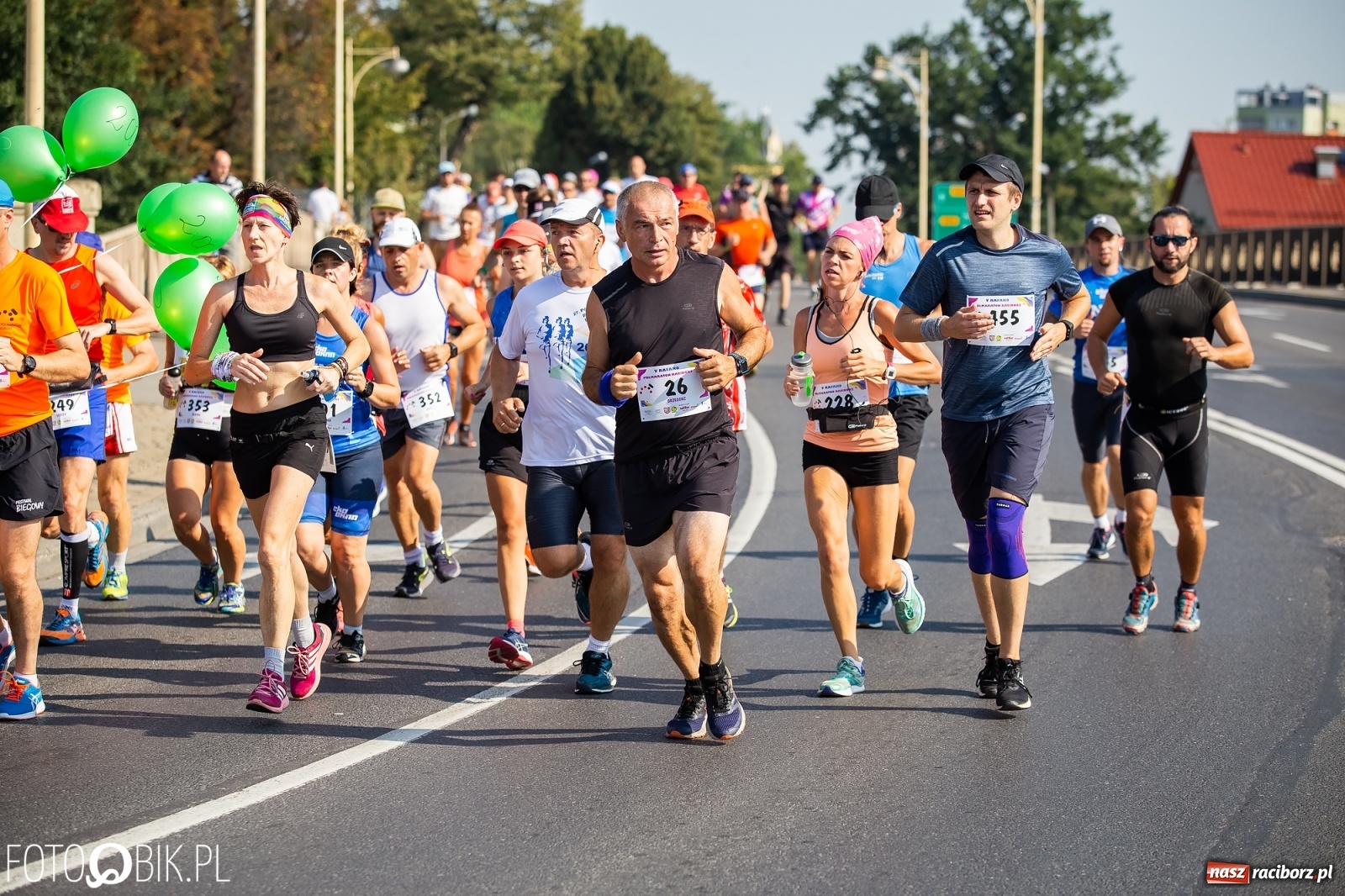 Zdjęcie w galerii na portalu naszraciborz.pl: Kenijczycy zdominowali Półmaraton Rafako [FOTO i WIDEO]  wiadomości z regionu