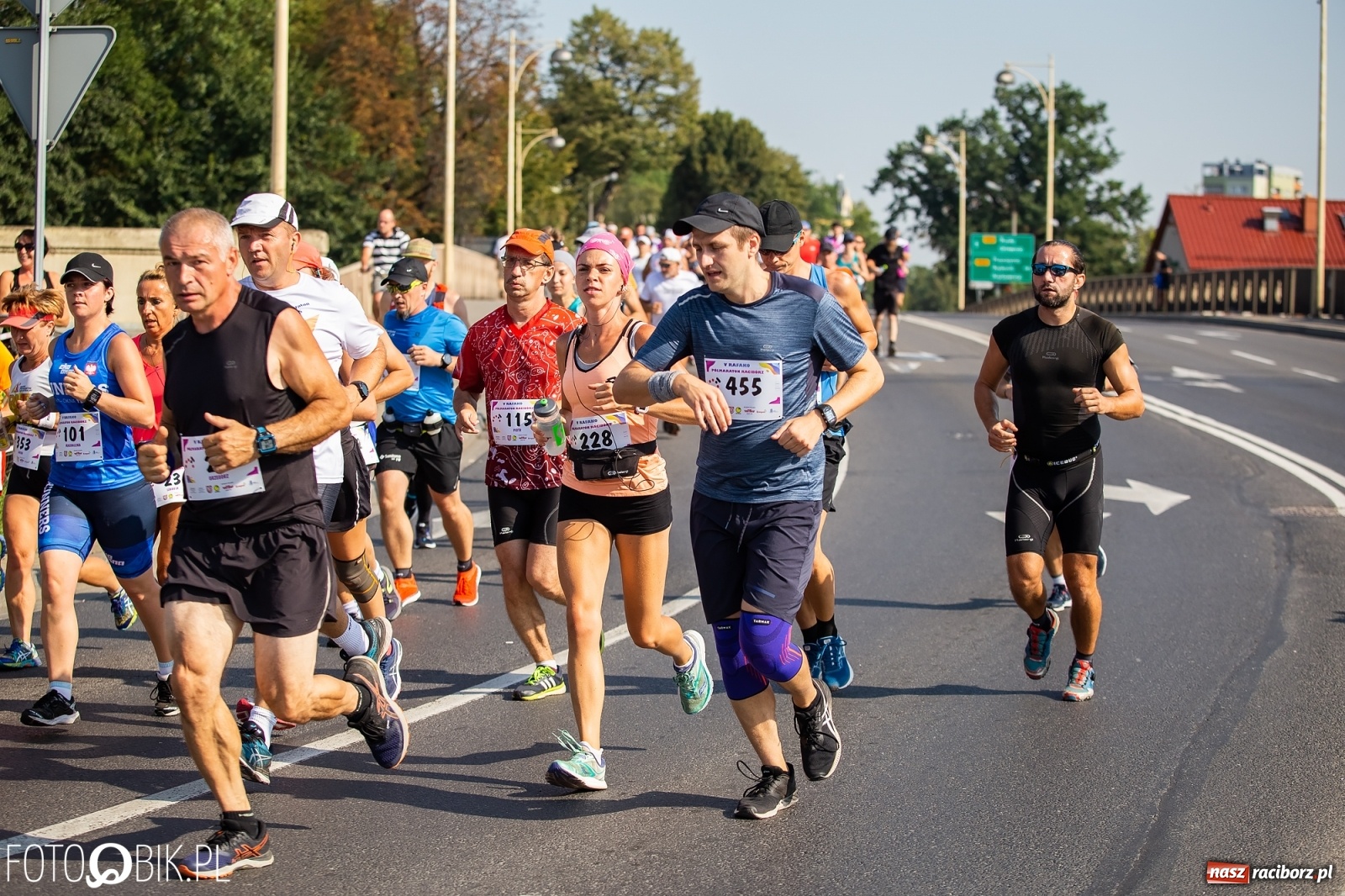 Zdjęcie w galerii na portalu naszraciborz.pl: Kenijczycy zdominowali Półmaraton Rafako [FOTO i WIDEO]  wiadomości z regionu