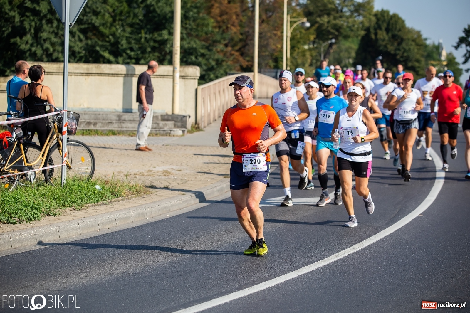 Zdjęcie w galerii na portalu naszraciborz.pl: Kenijczycy zdominowali Półmaraton Rafako [FOTO i WIDEO]  wiadomości z regionu