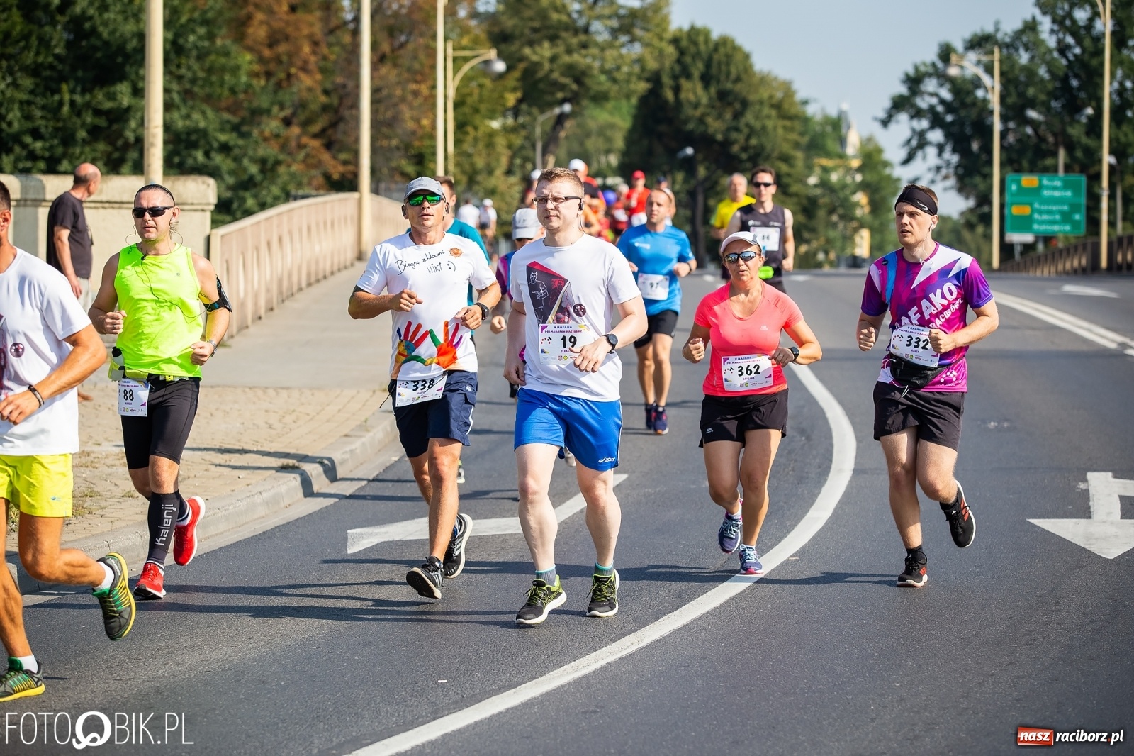 Zdjęcie w galerii na portalu naszraciborz.pl: Kenijczycy zdominowali Półmaraton Rafako [FOTO i WIDEO]  wiadomości z regionu